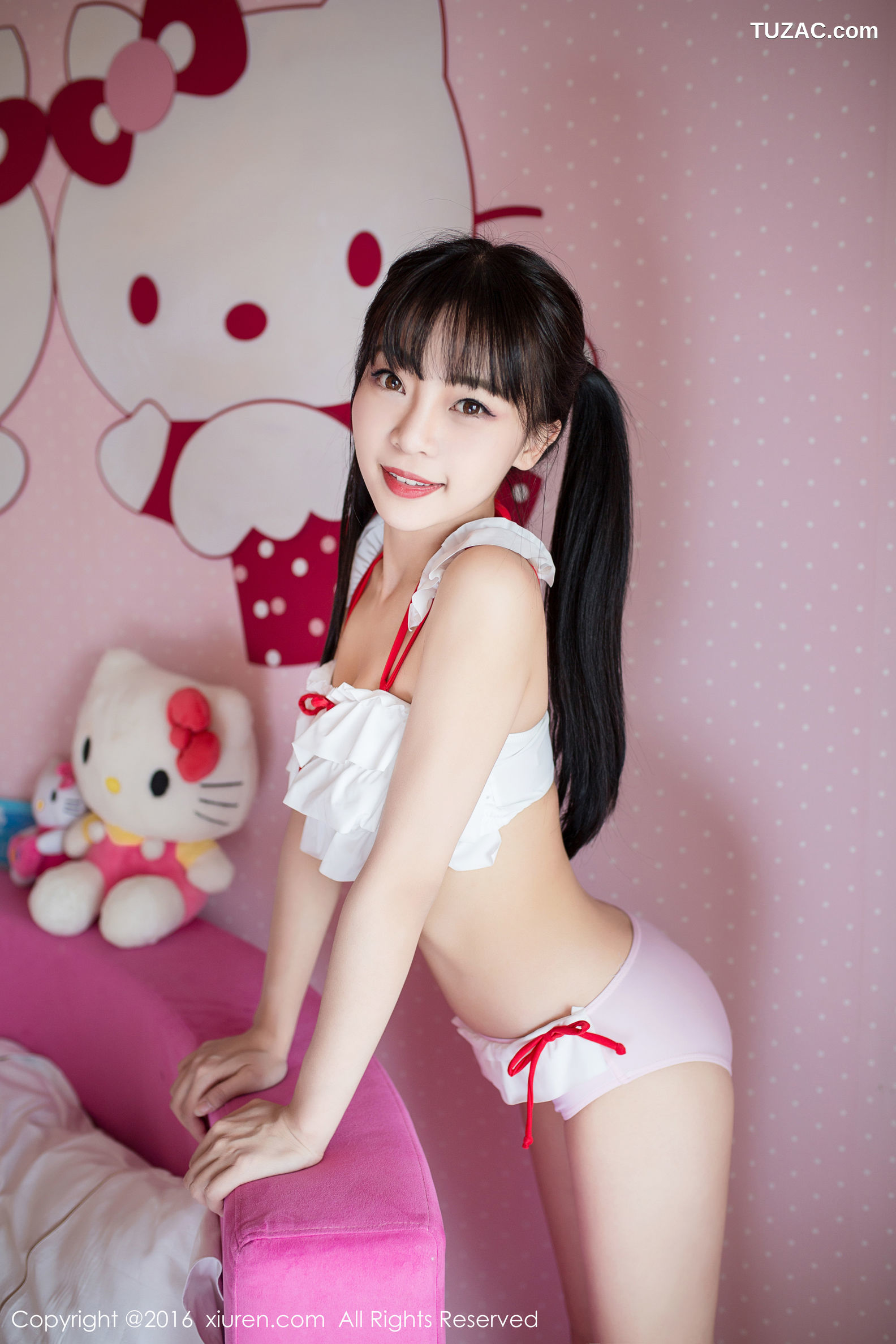 XiuRen秀人网-552-Mio莉莉-《丝粉色的初恋》-2016.06.27