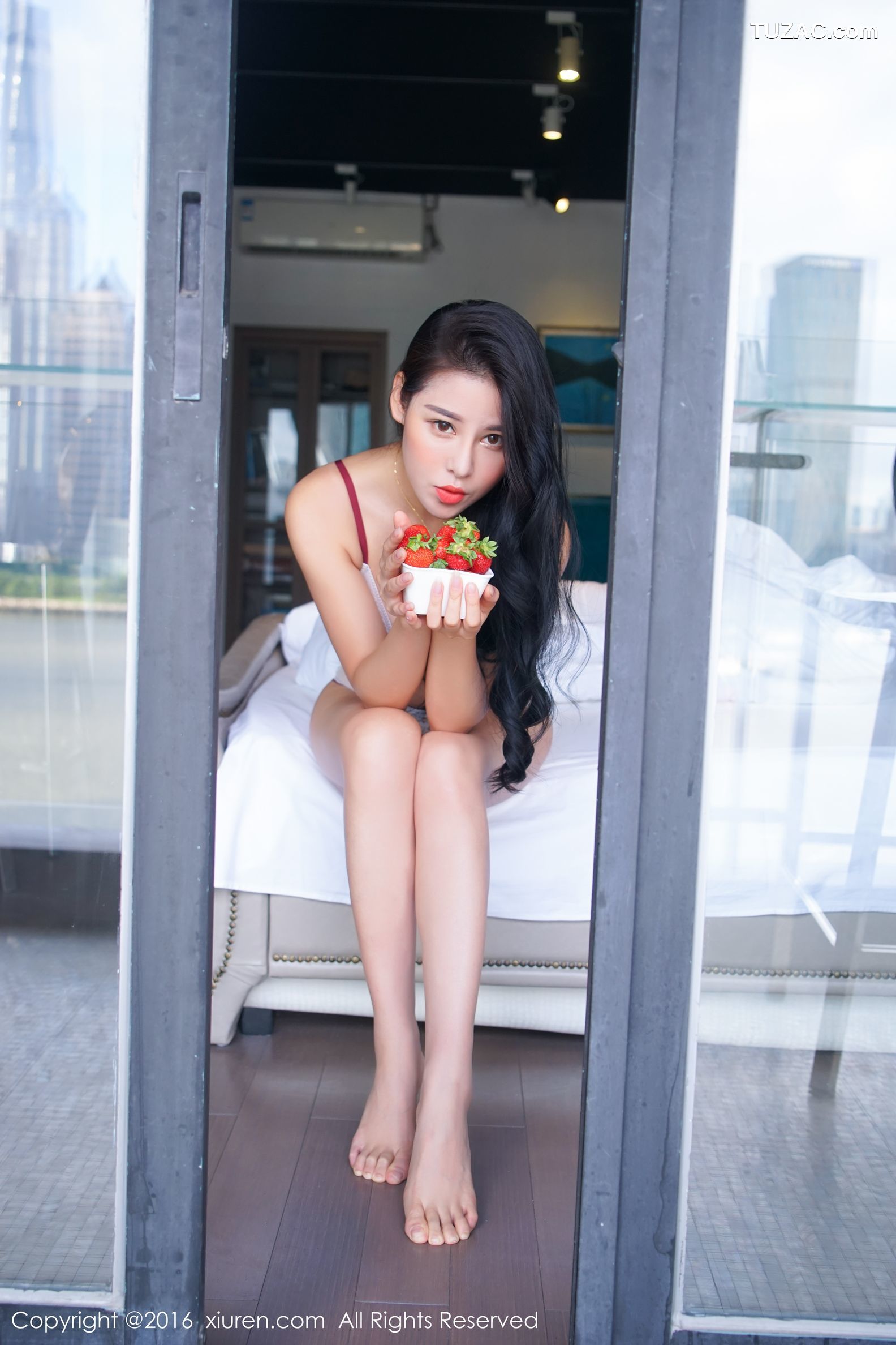XiuRen秀人网-586-叶佳颐-《女仆装-睡衣-SM制服-内衣》-2016.08.25