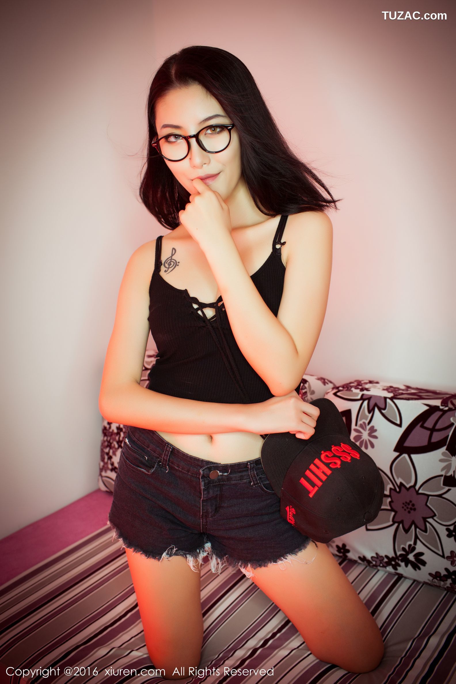 XiuRen秀人网-617-Bobo-《热裤-内衣系列》-2016.10.14