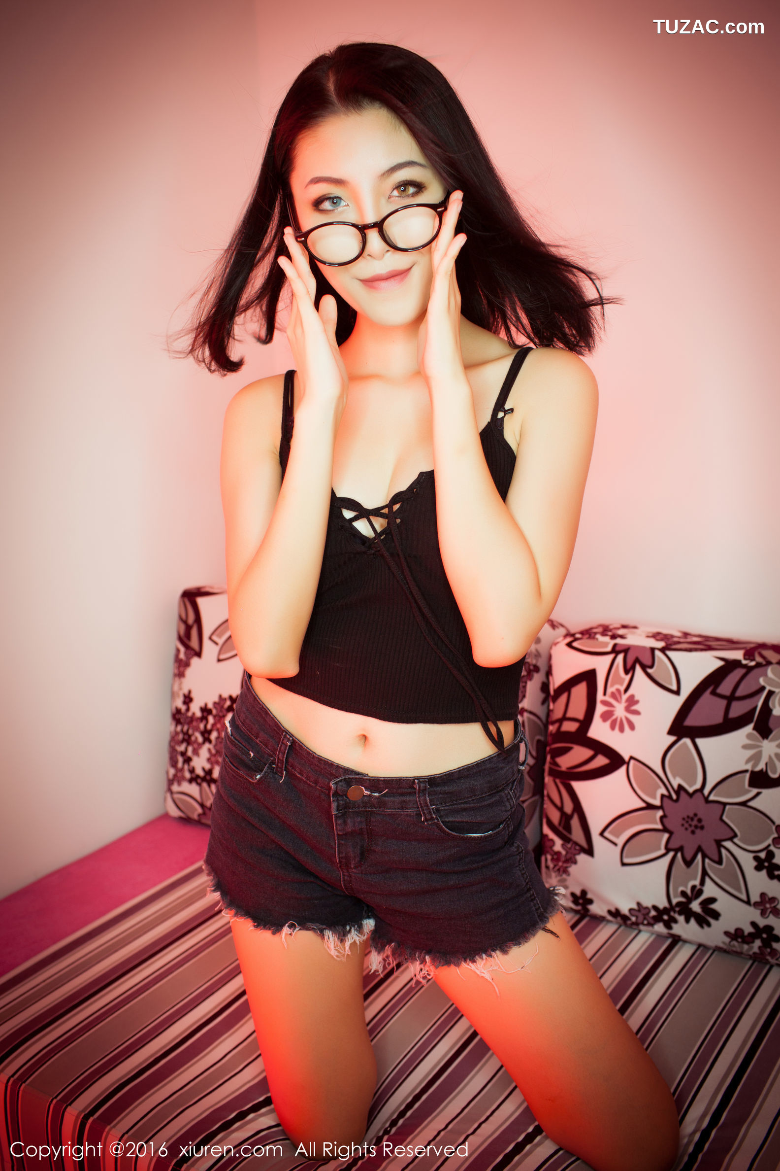 XiuRen秀人网-617-Bobo-《热裤-内衣系列》-2016.10.14