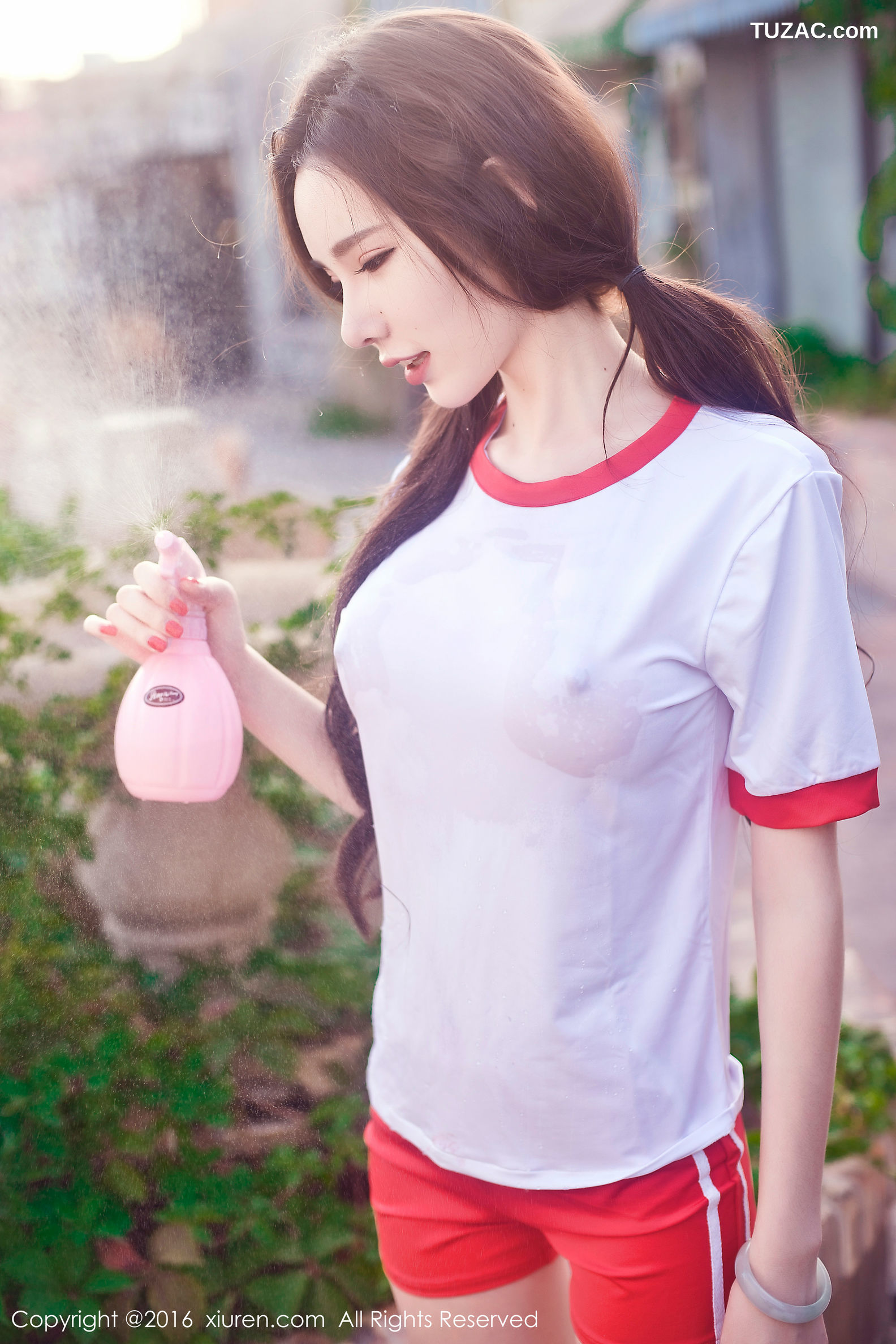 XiuRen秀人网-669-萌琪琪-《如同妖孽般的美女》-2016.12.28