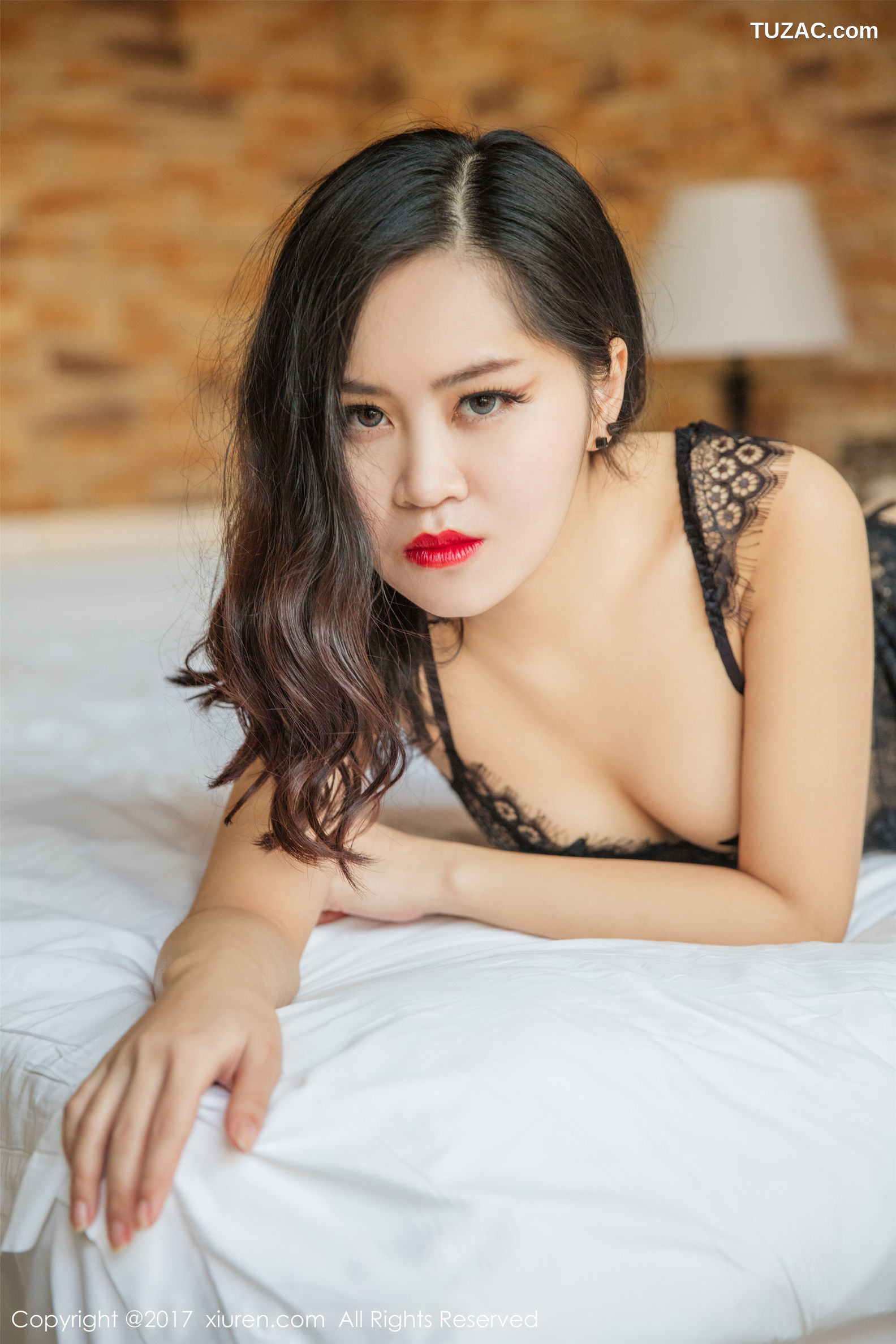 XiuRen秀人网-694-荡漾Crystal-《大尺度私房魅惑》-2017.02.10