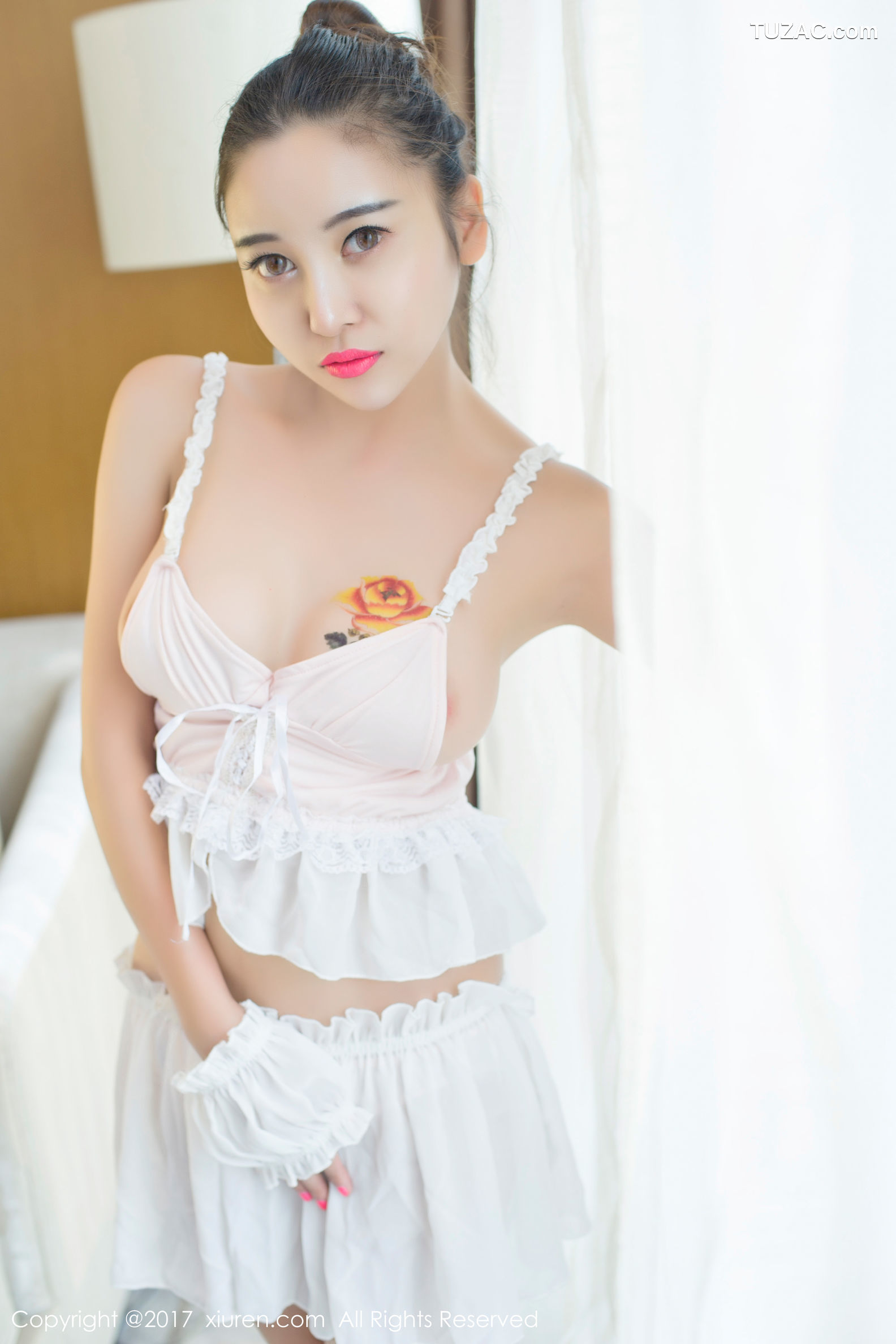 XiuRen秀人网-707-李梓熙-《皮革女王和粉色女仆》-2017.02.27