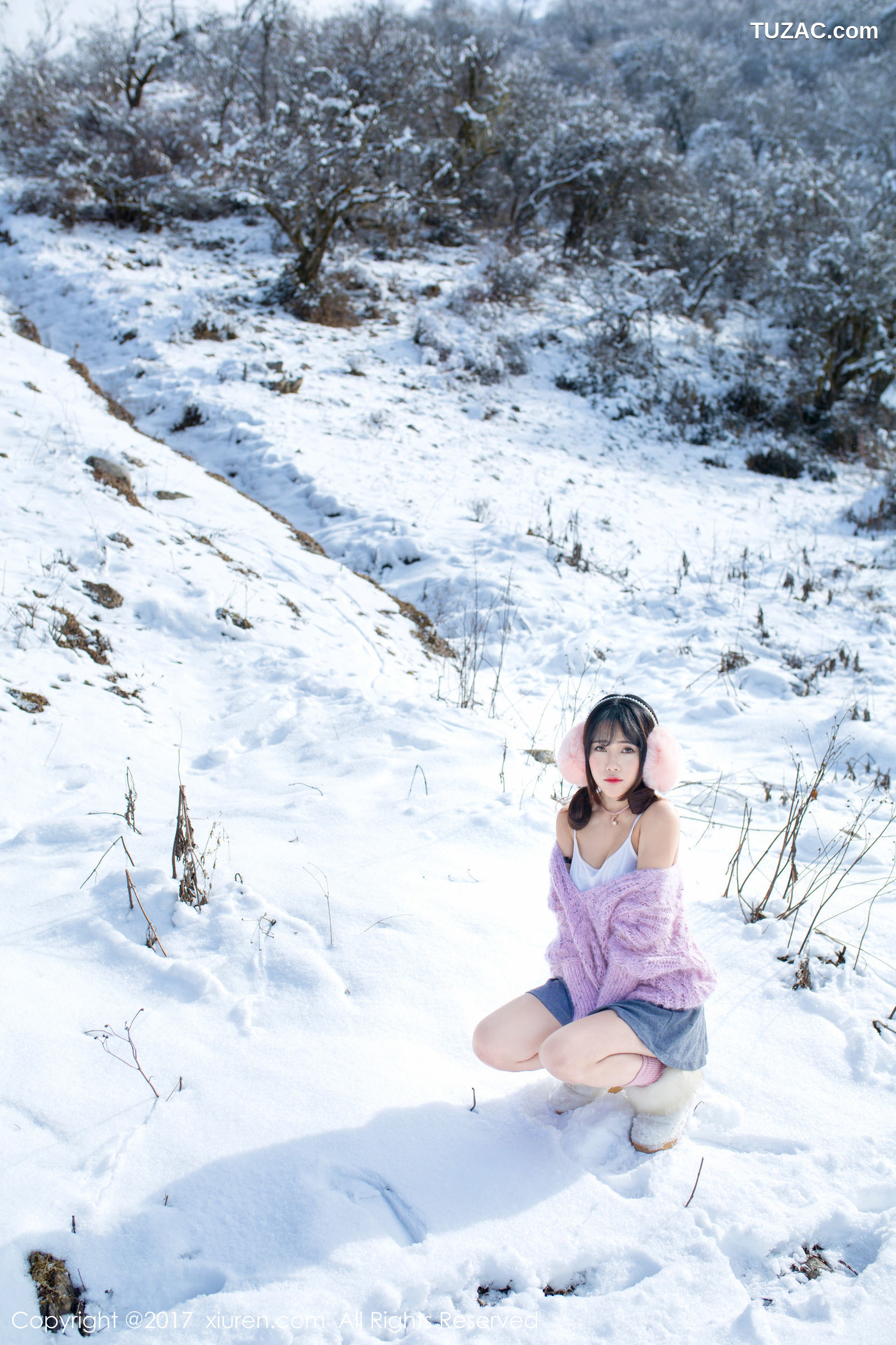 XiuRen秀人网-720-兜豆靓-《冬天雪地人体摄影》-2017.03.15