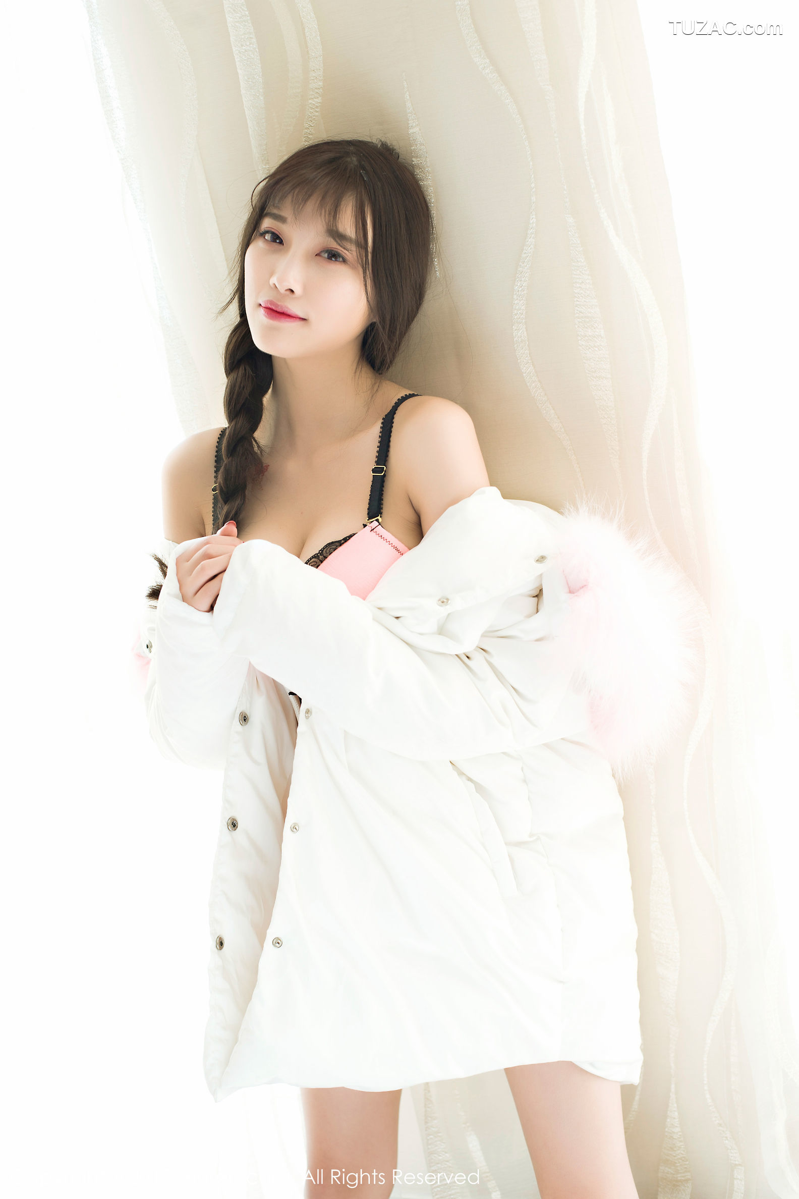 XiuRen秀人网-724-杨晨晨-性感大美妞-2017.03.20