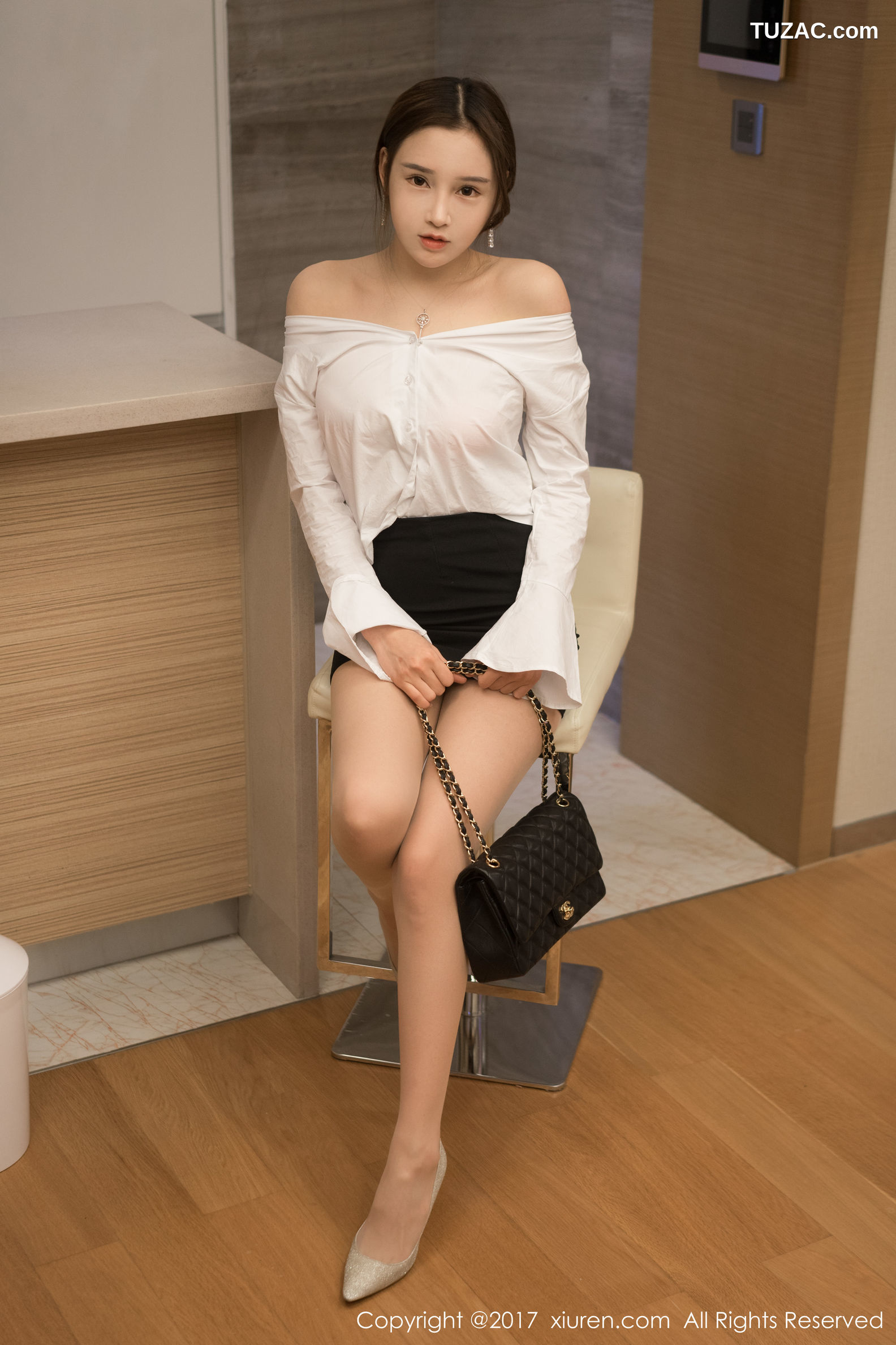 XiuRen秀人网-773-美美宝宝-《内衣-OL系列》-2017.06.19