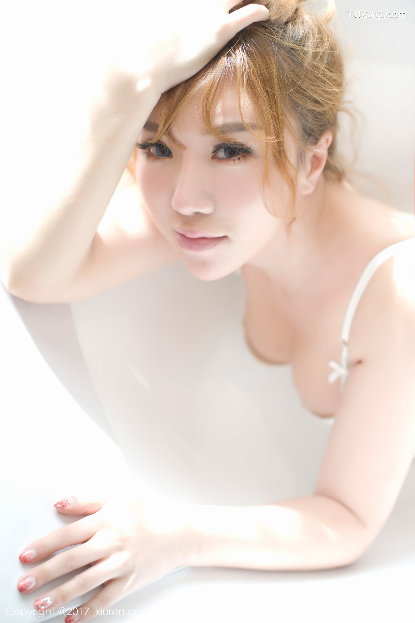 XiuRen秀人网-778-小公举Amy-《浑圆白皙美女圆乳细腰模特》-2017.07.03