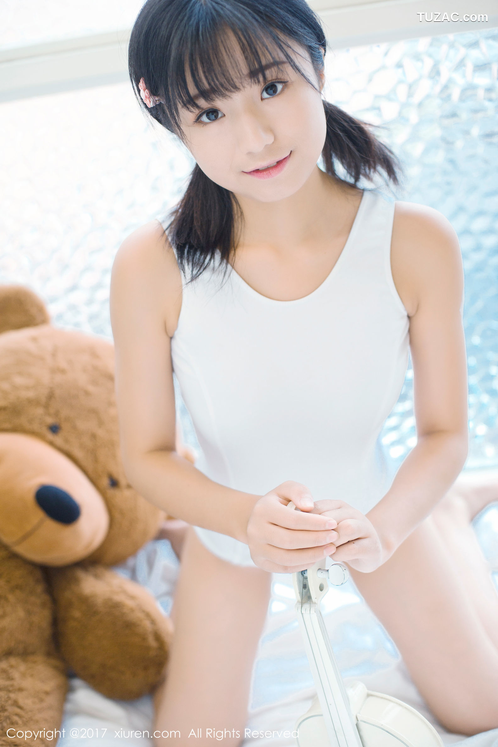 XiuRen秀人网-805-仓井优香-《白色蕾丝吊带系列-连体日系高中体操服》-2017.08.24