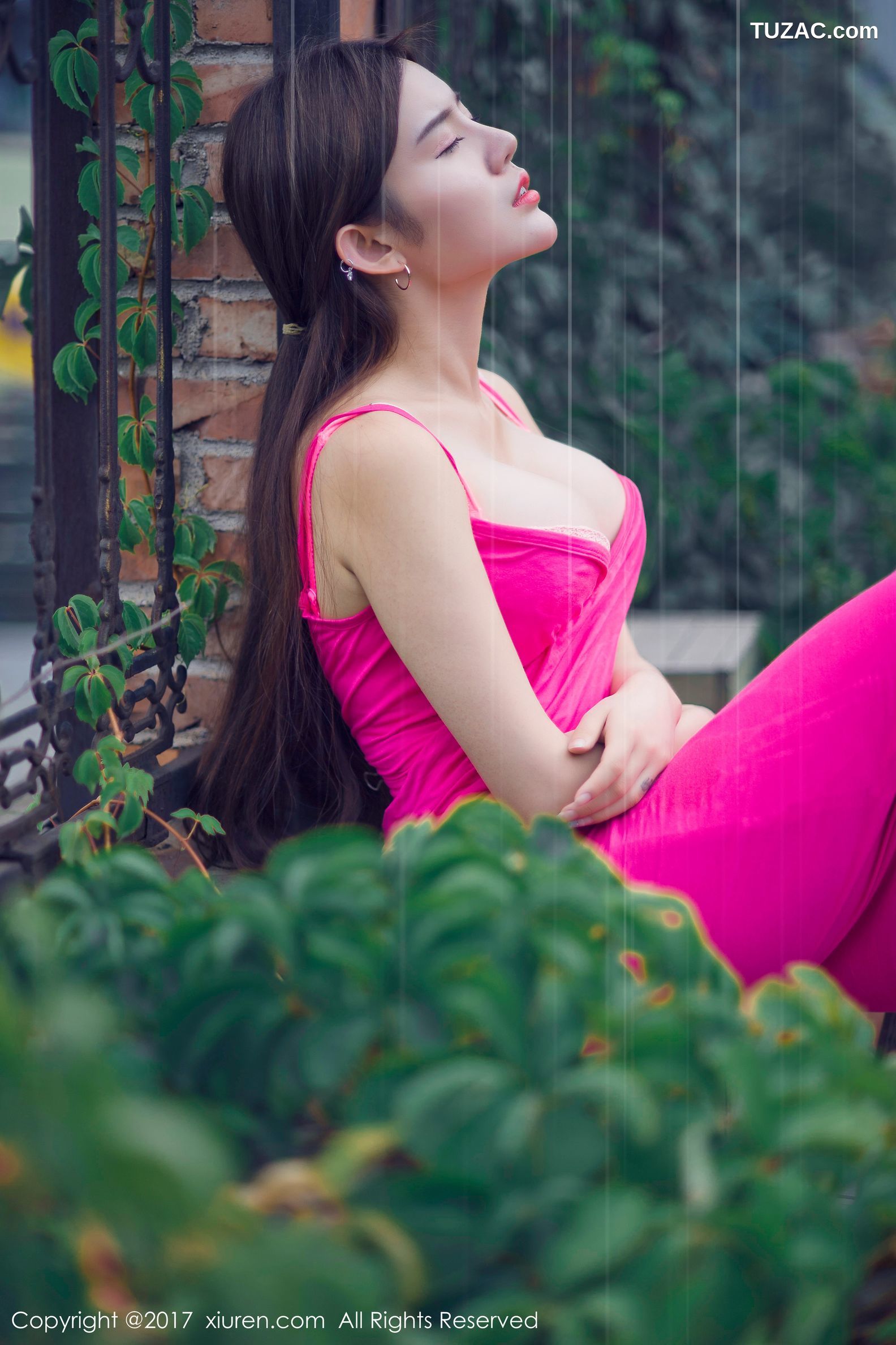 XiuRen秀人网-813-兔子Nina-《青春的诱惑和妩媚》-2017.09.11