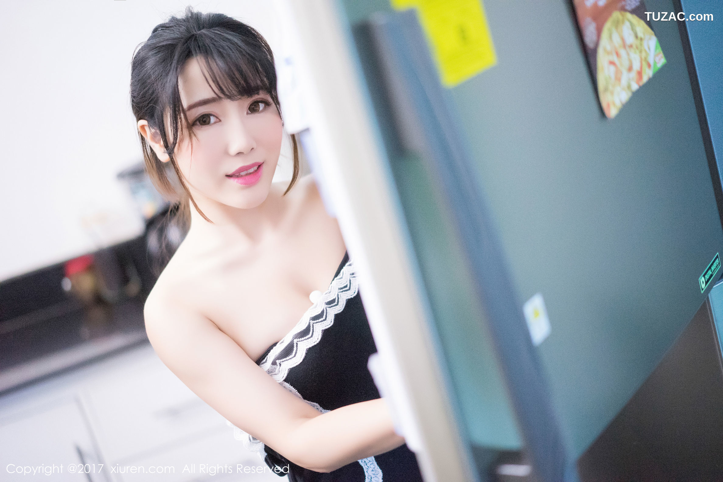 XiuRen秀人网-814-兜豆靓-《室外清新-室内性感特写》-2017.09.13