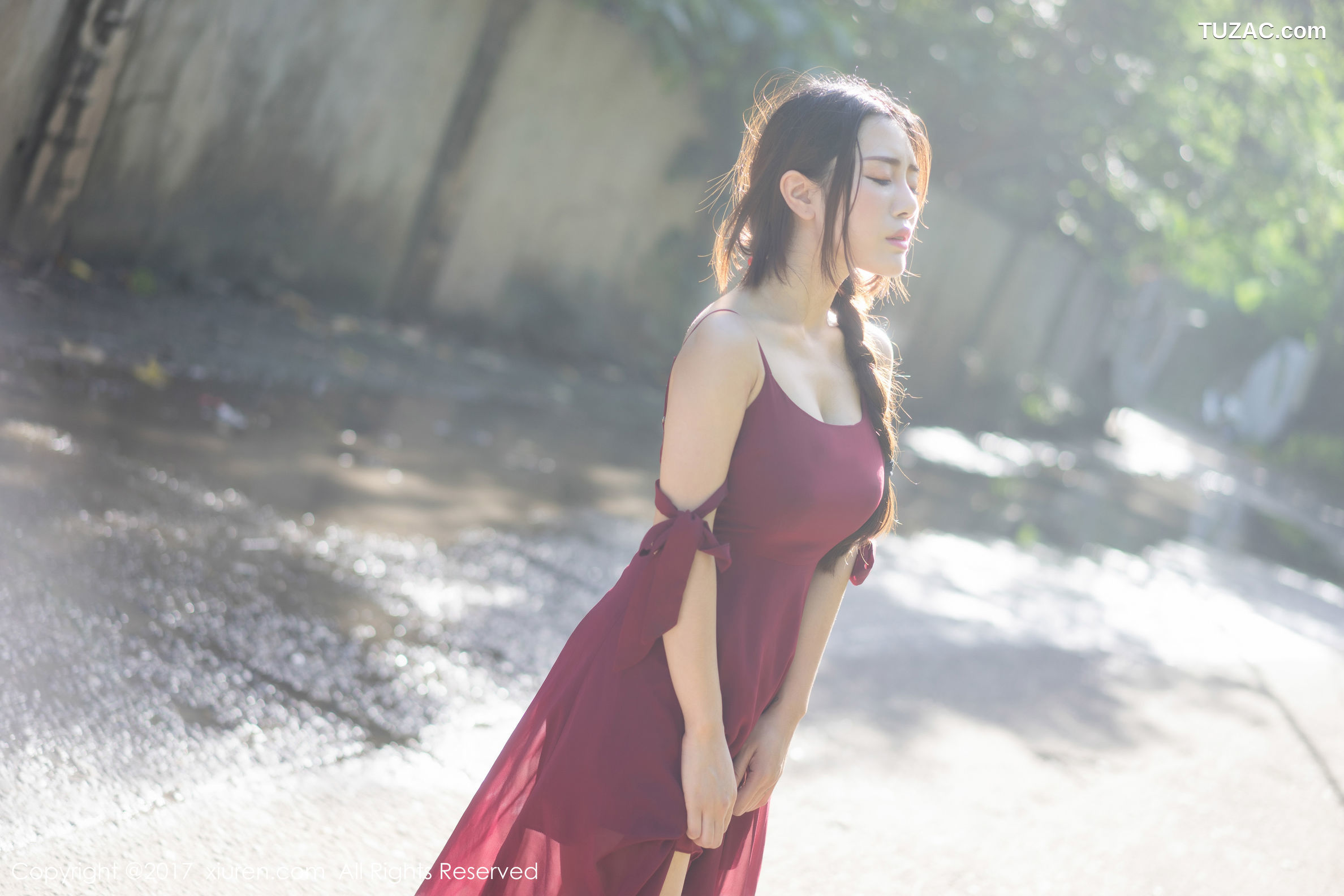 XiuRen秀人网-814-兜豆靓-《室外清新-室内性感特写》-2017.09.13