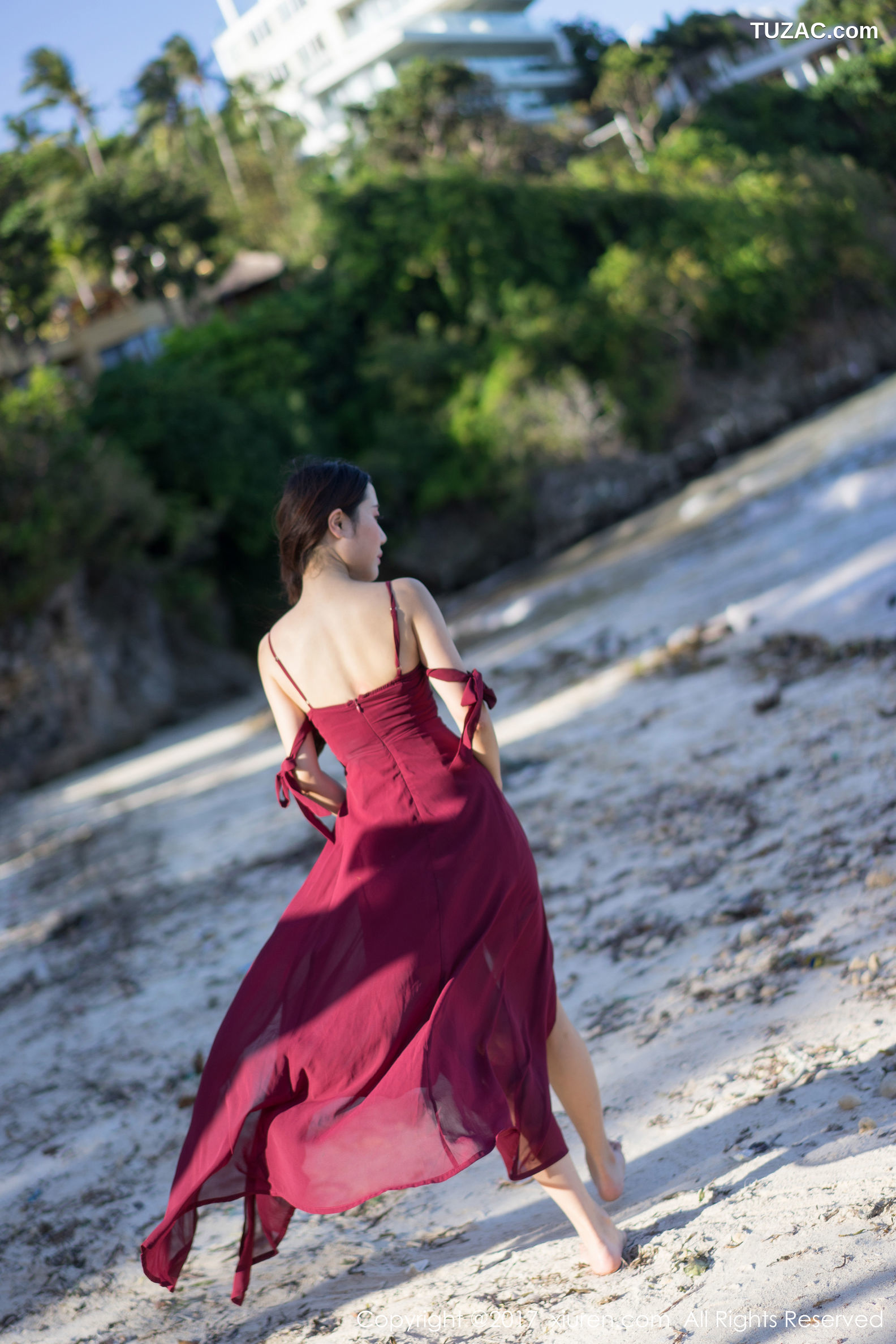 XiuRen秀人网-814-兜豆靓-《室外清新-室内性感特写》-2017.09.13