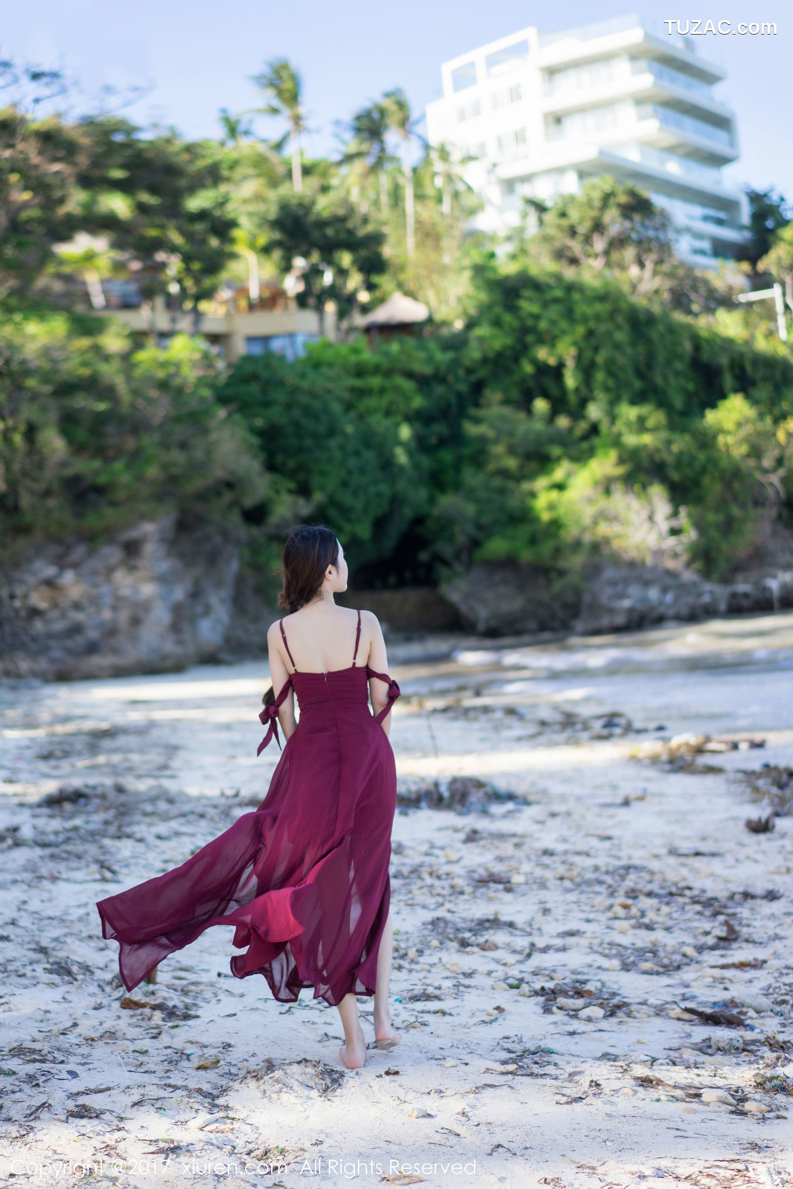 XiuRen秀人网-814-兜豆靓-《室外清新-室内性感特写》-2017.09.13