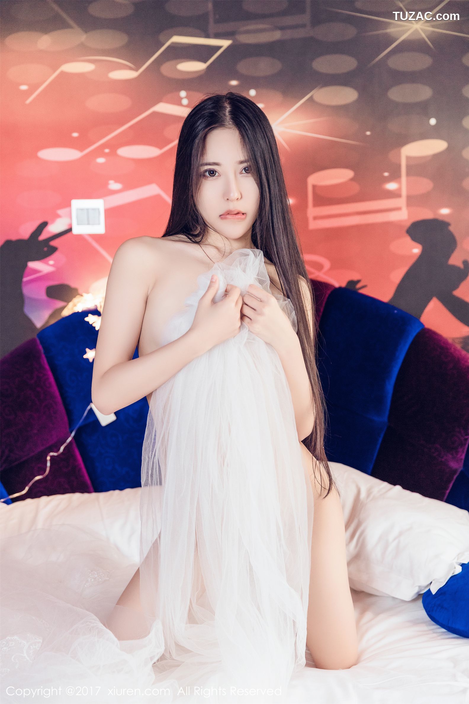 XiuRen秀人网-818-Suki-《唯美性感又不失惹火的妹子》-2017.09.21