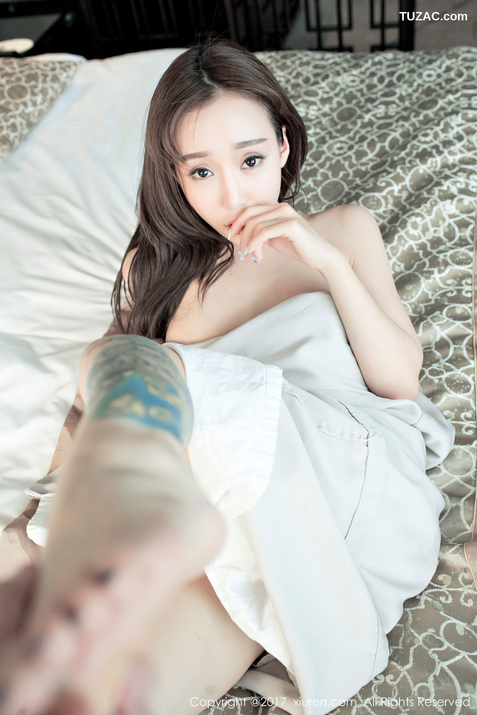 XiuRen秀人网-821-顾灿-《这个合集只玩腿》-2017.09.26