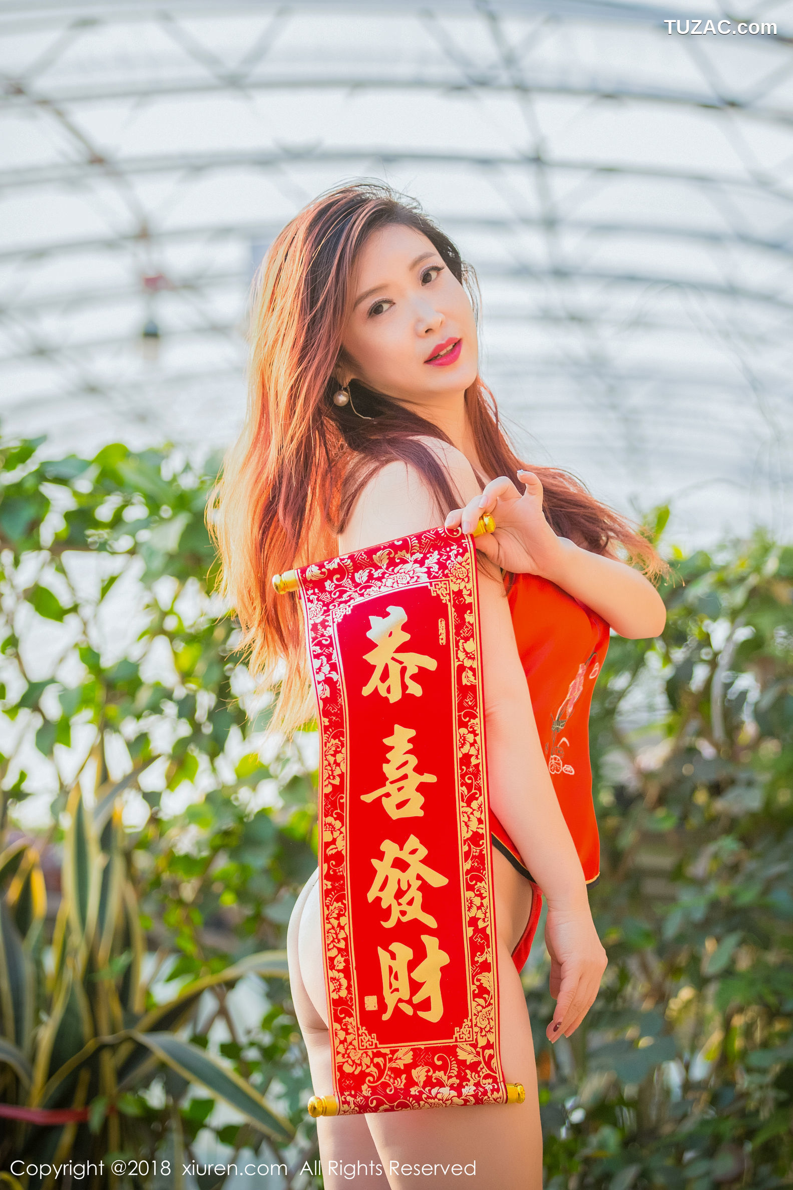 XiuRen秀人网-887-西希白兔-《新年祝福主题系列》-2018.01.04