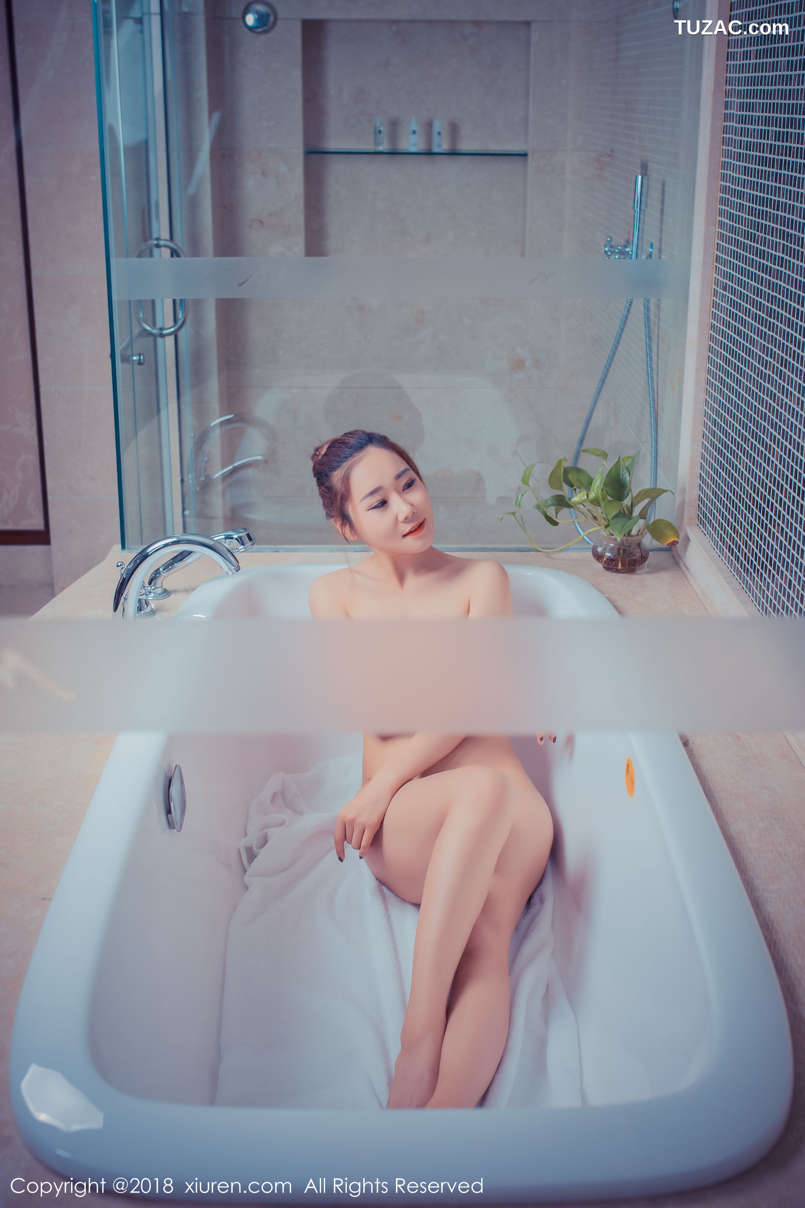 XiuRen秀人网-951-棉花糖Candy-《浴室死库水系列》-2018.03.13