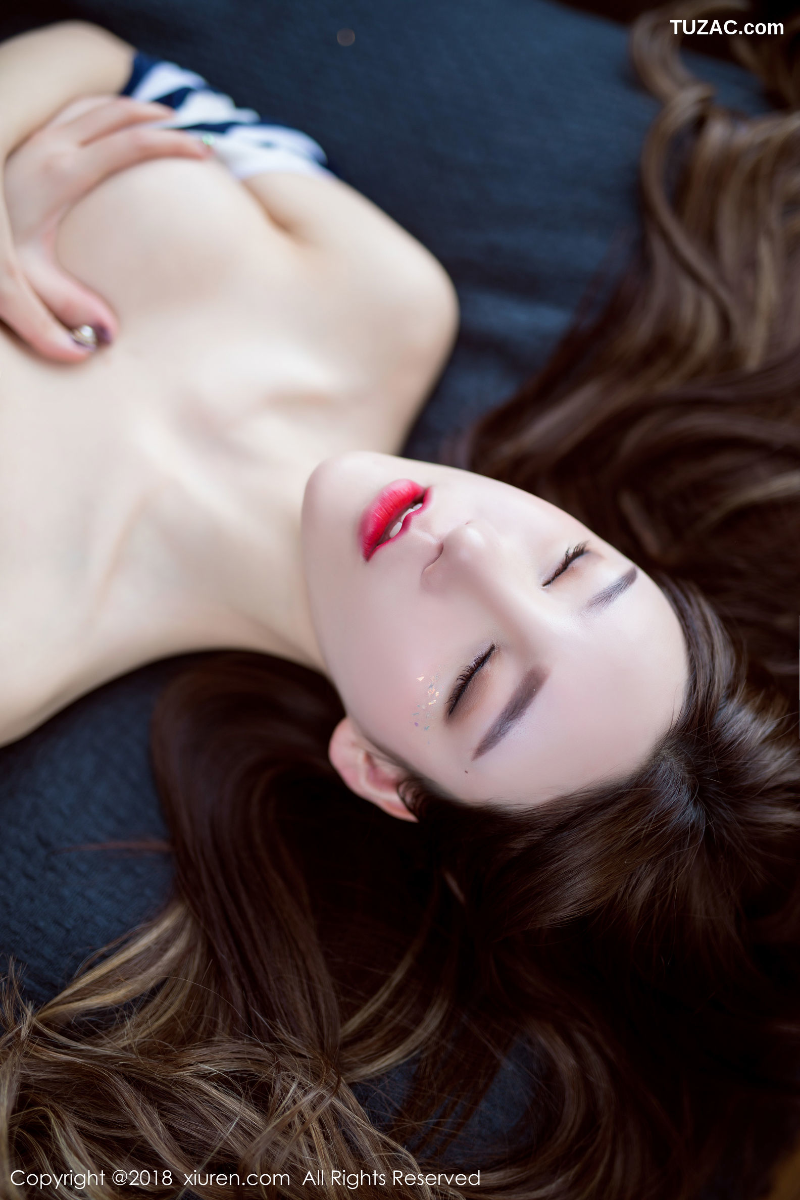 XiuRen秀人网-982-周于希-《北海道旅拍第一套》-2018.04.16