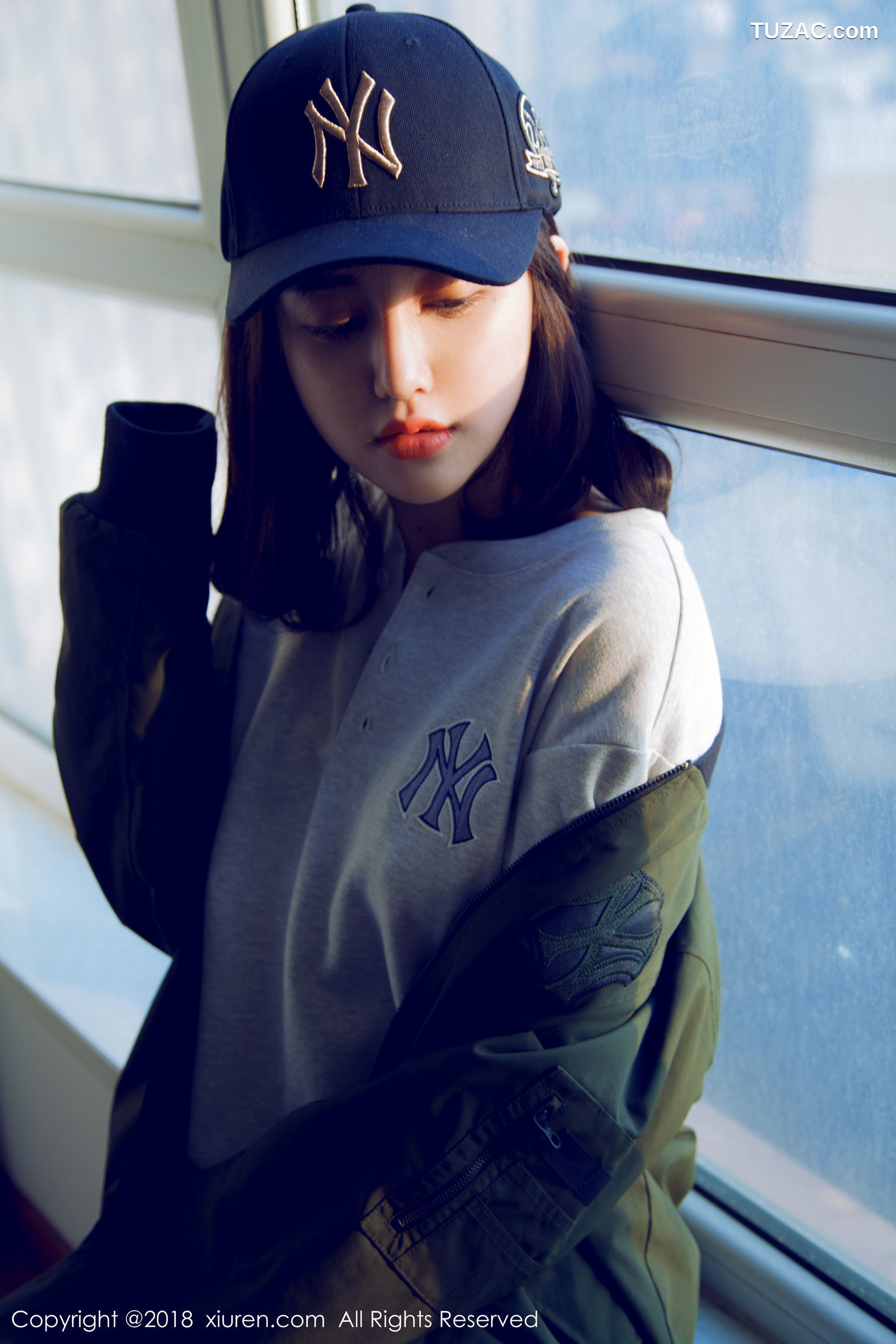 XiuRen秀人网-994-丹妮Danny-《运动滑板人体抹油与浴室湿身》-2018.04.26