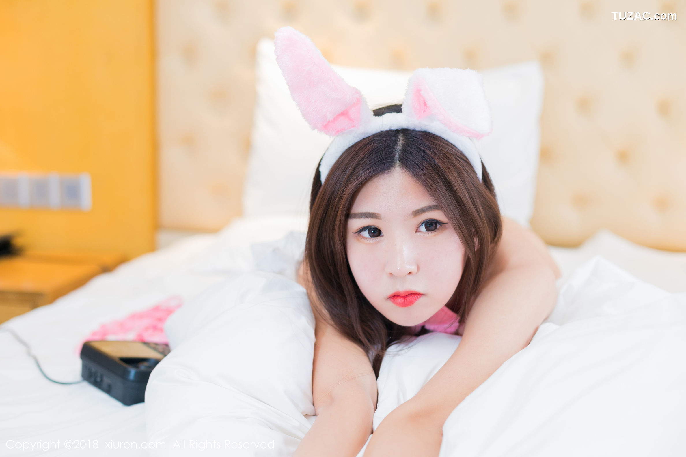 XiuRen秀人网-1000-点点Lily-《童颜巨乳甜美妹子》-2018.05.02