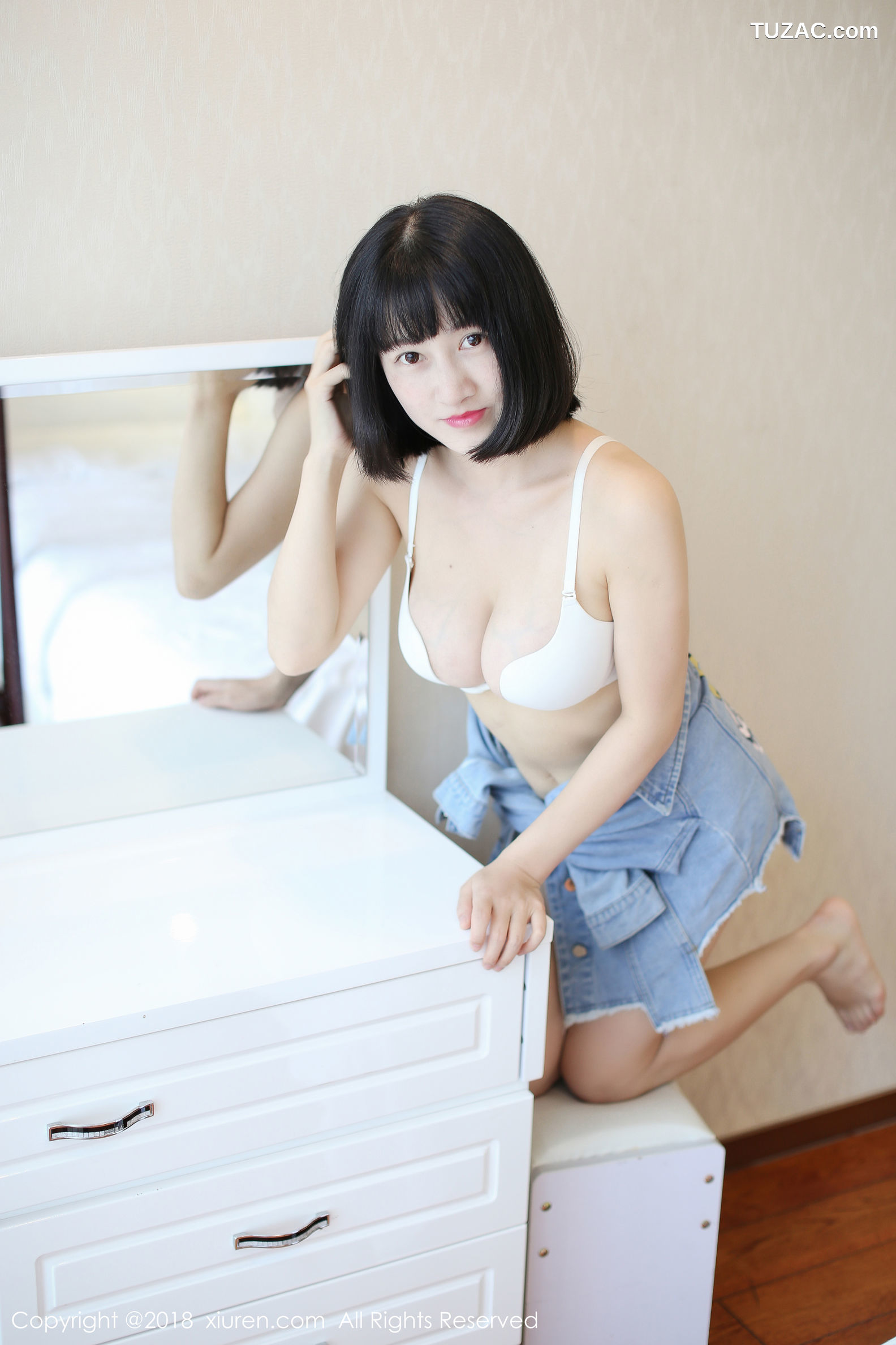 XiuRen秀人网-1001-小探戈-《玉体浑如雪》-2018.05.02
