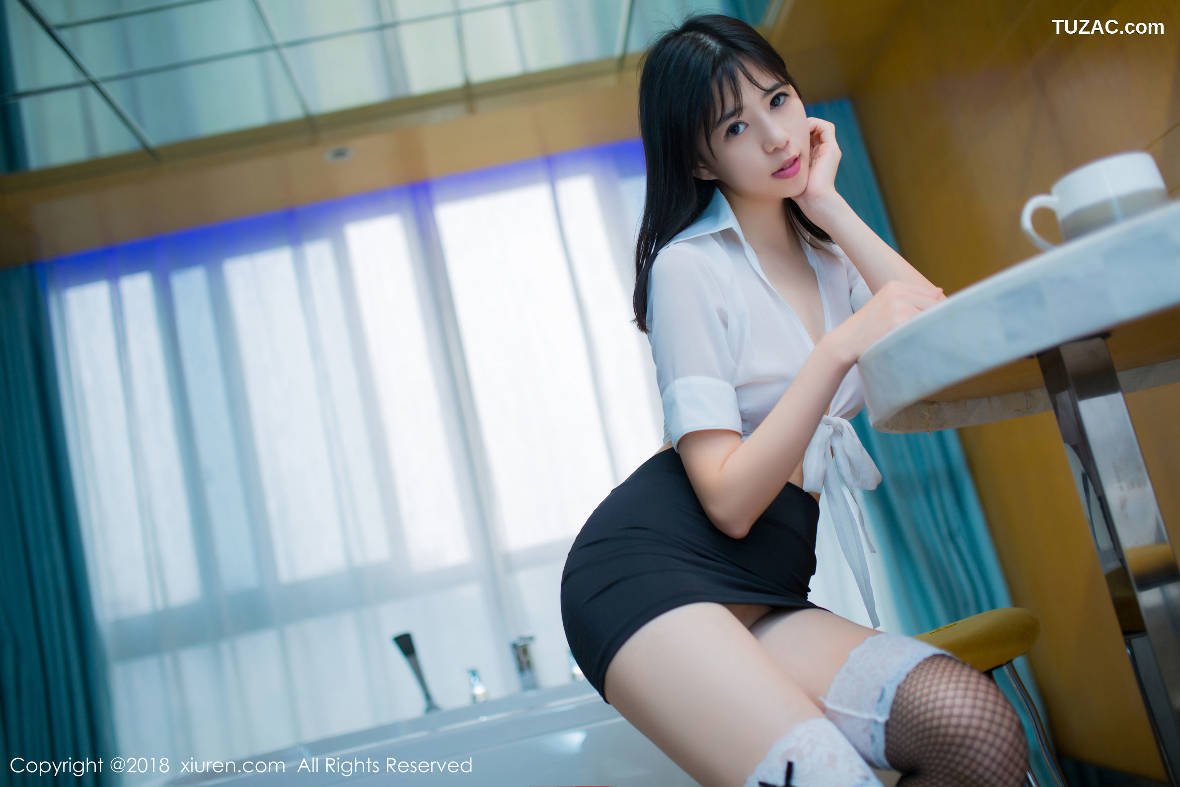 XiuRen秀人网-1014-艾栗栗栗栗栗栗吖-《女秘OL》-2018.05.14
