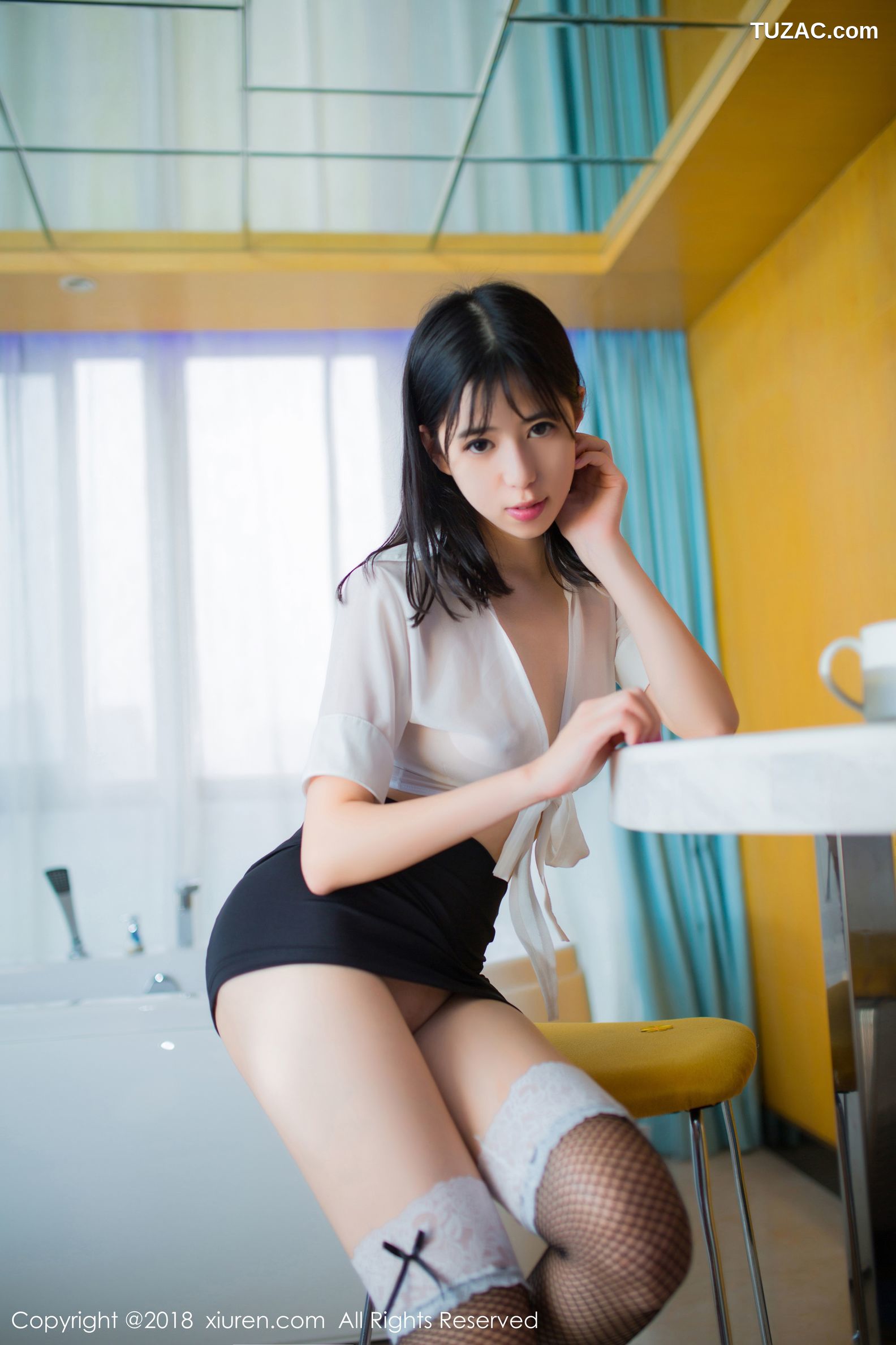 XiuRen秀人网-1014-艾栗栗栗栗栗栗吖-《女秘OL》-2018.05.14