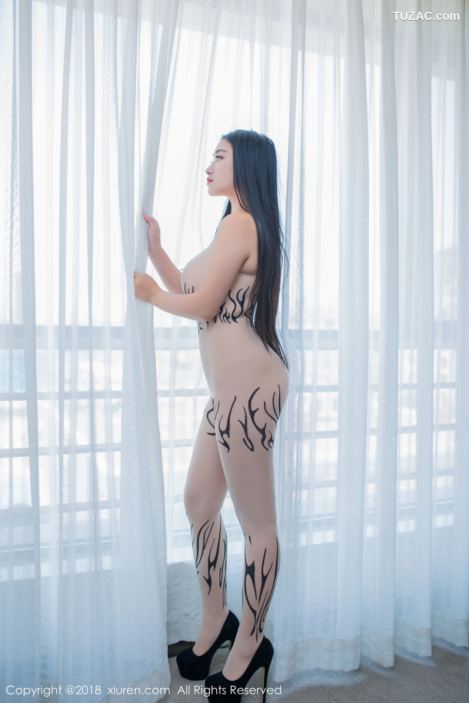 XiuRen秀人网-1036-龍籹Cool-《丰胸肥臀极致诱惑》-2018.06.06