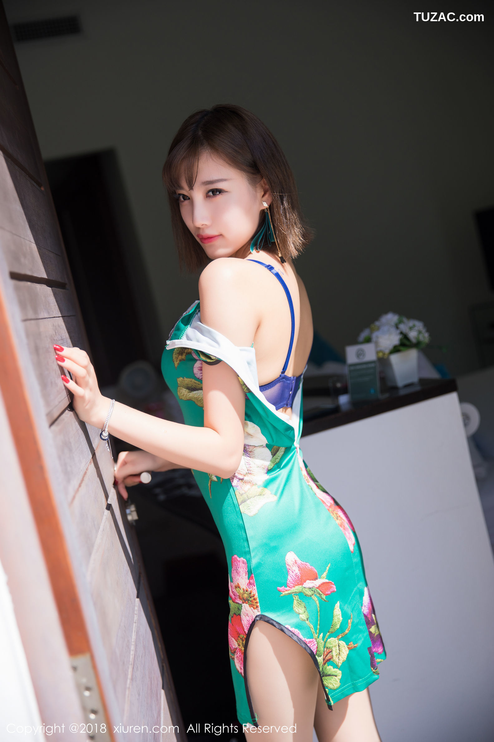 XiuRen秀人网-1039-杨晨晨-《甲米旅拍丝袜诱惑》-2018.06.08