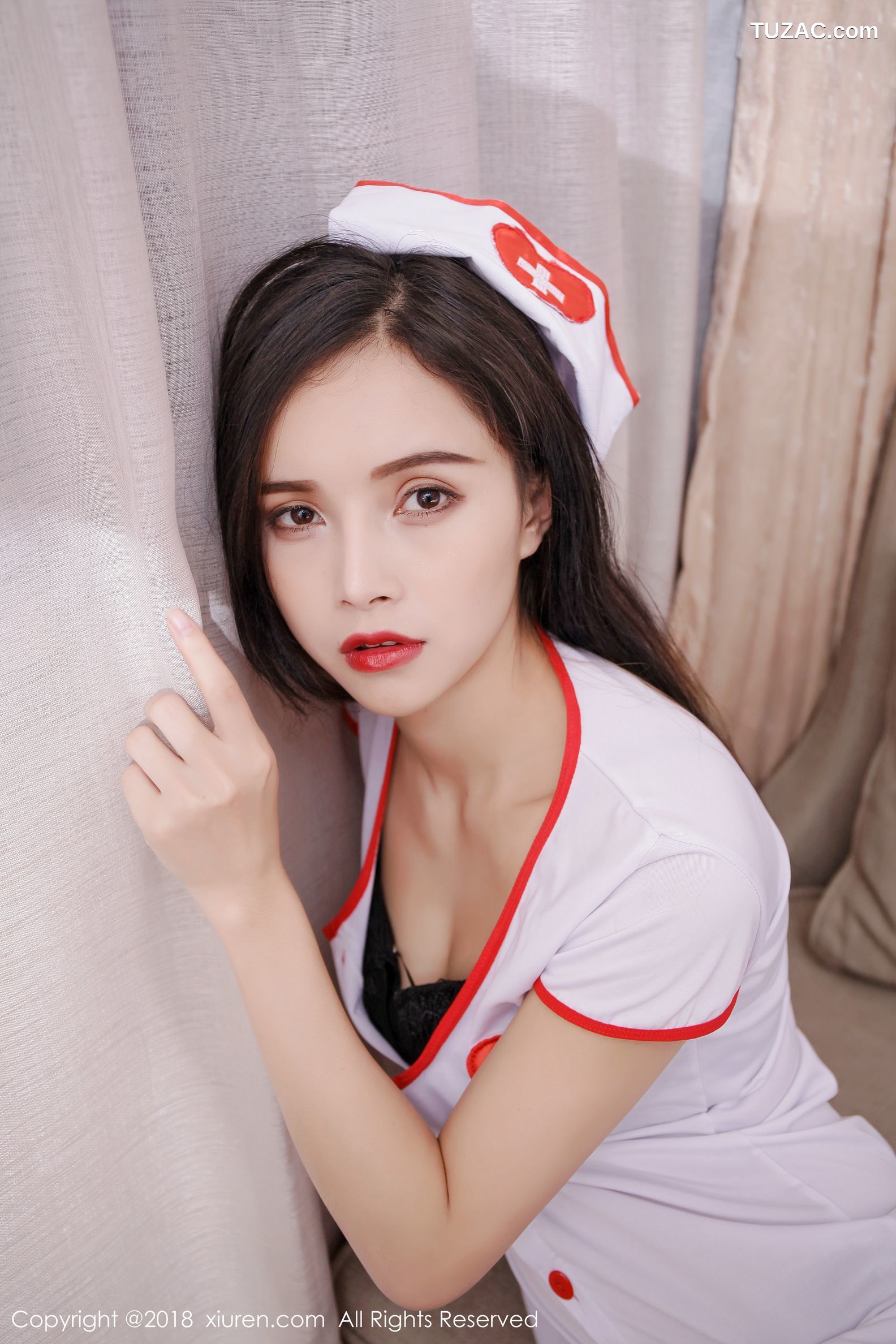 XiuRen秀人网-1041-小羽-《出色的美人》-2018.06.12