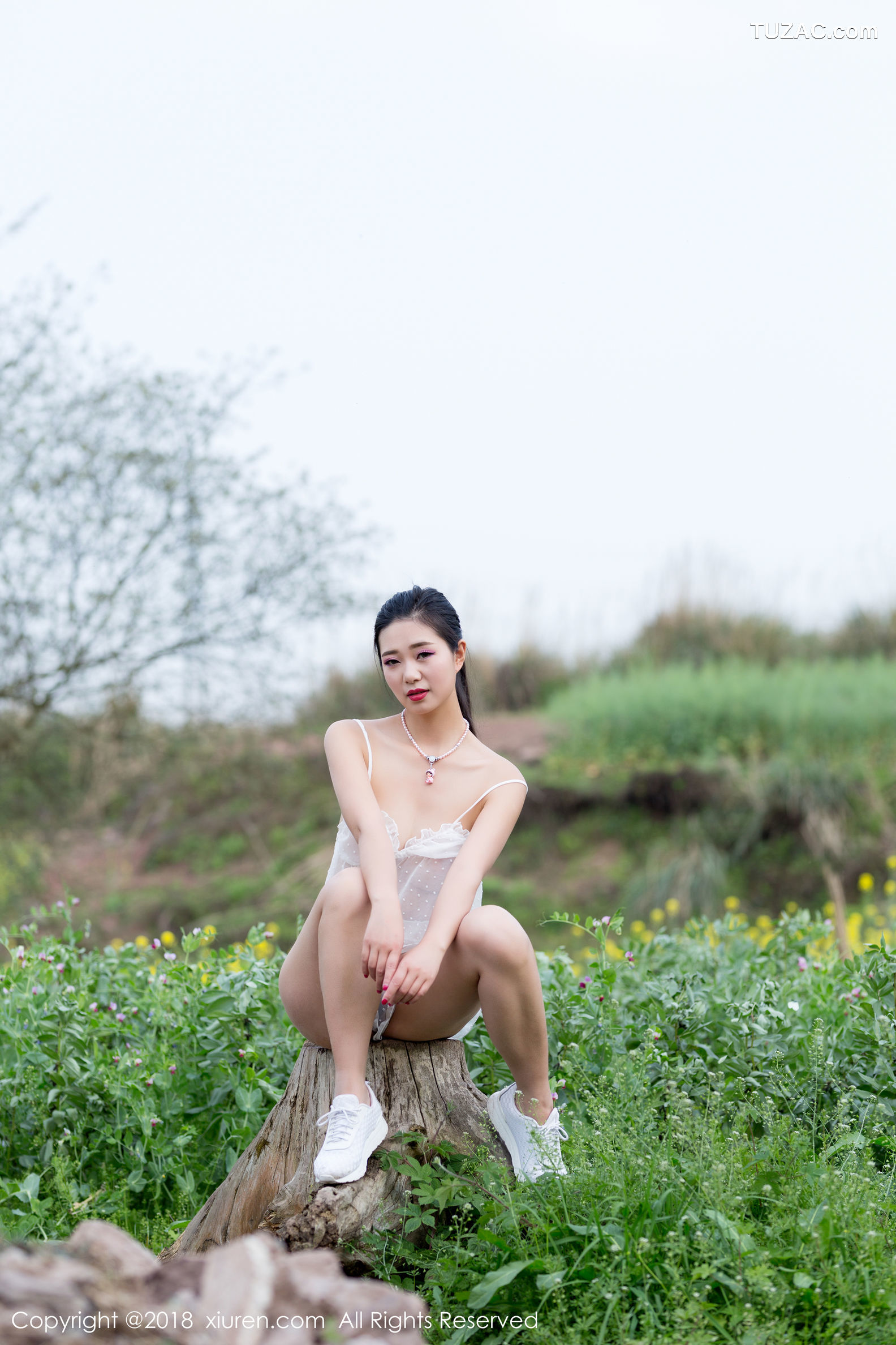 XiuRen秀人网-1058-宋Kiki-《郊外性感人体摄影写真》-2018.06.29