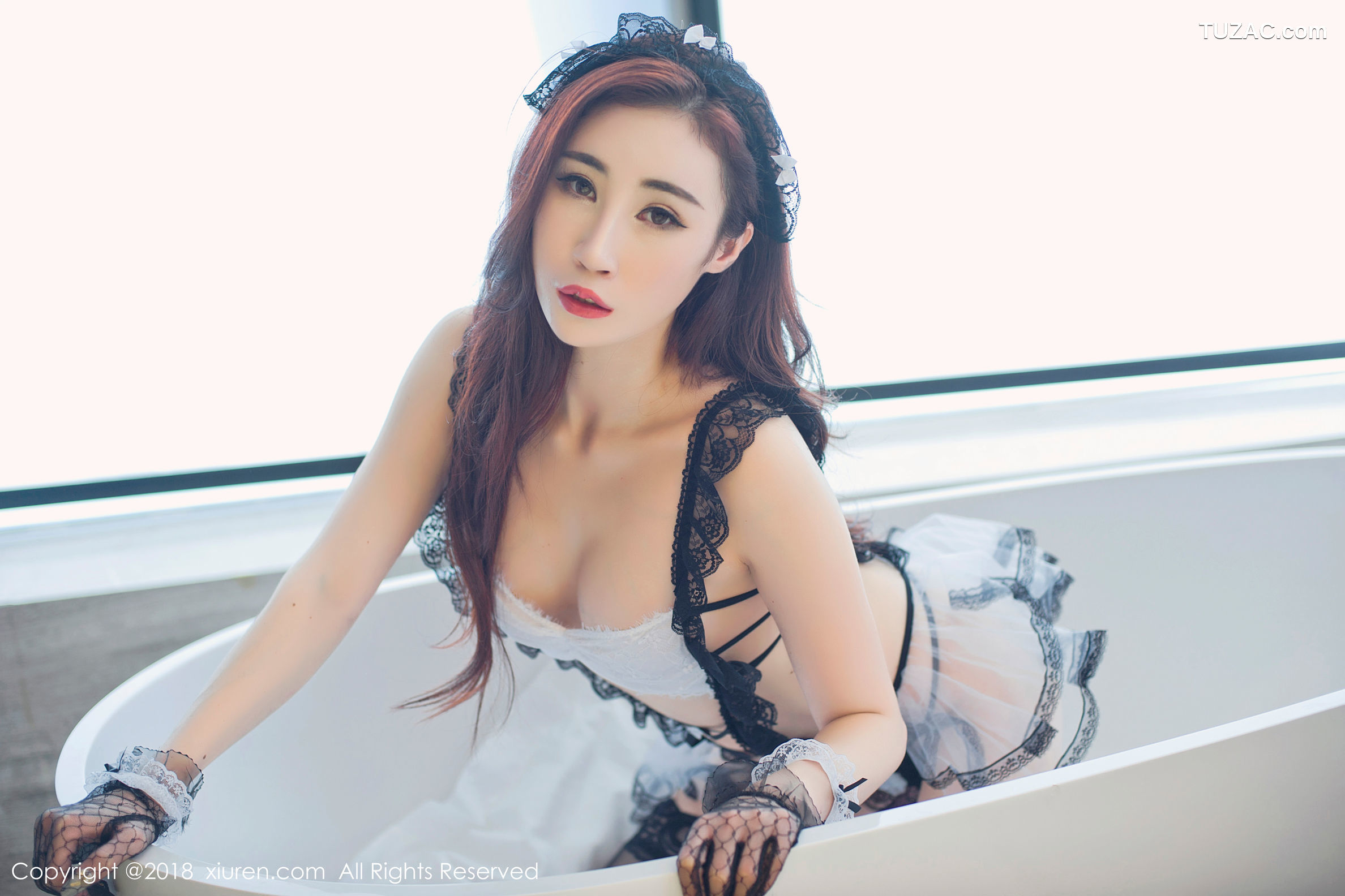 XiuRen秀人网-1059-孙梦瑶-《黑丝蕾丝女仆》-2018.06.29