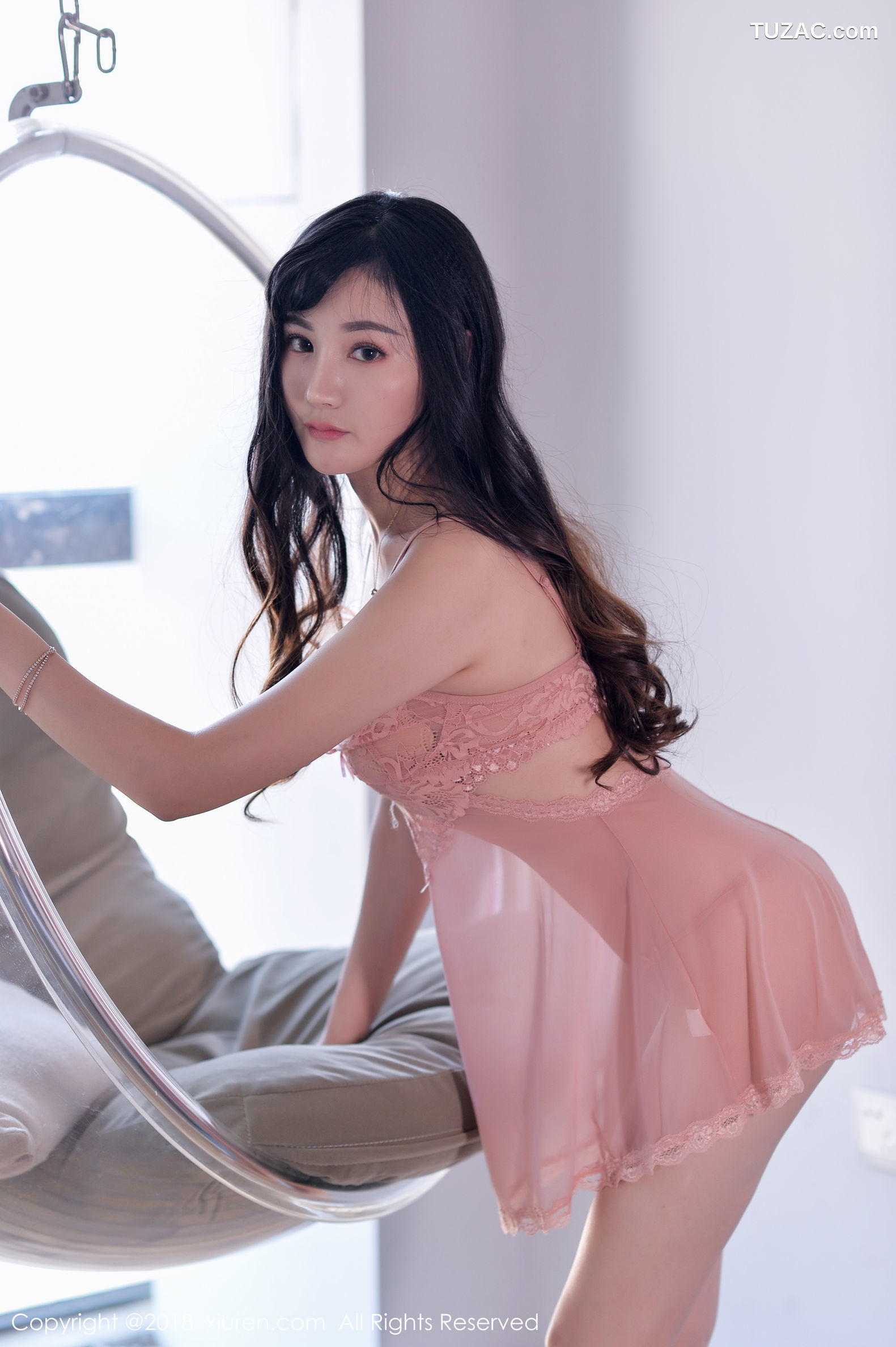 XiuRen秀人网-1093-Miki米雪儿-《情趣-制服-黑丝-美腿》-2018.07.23