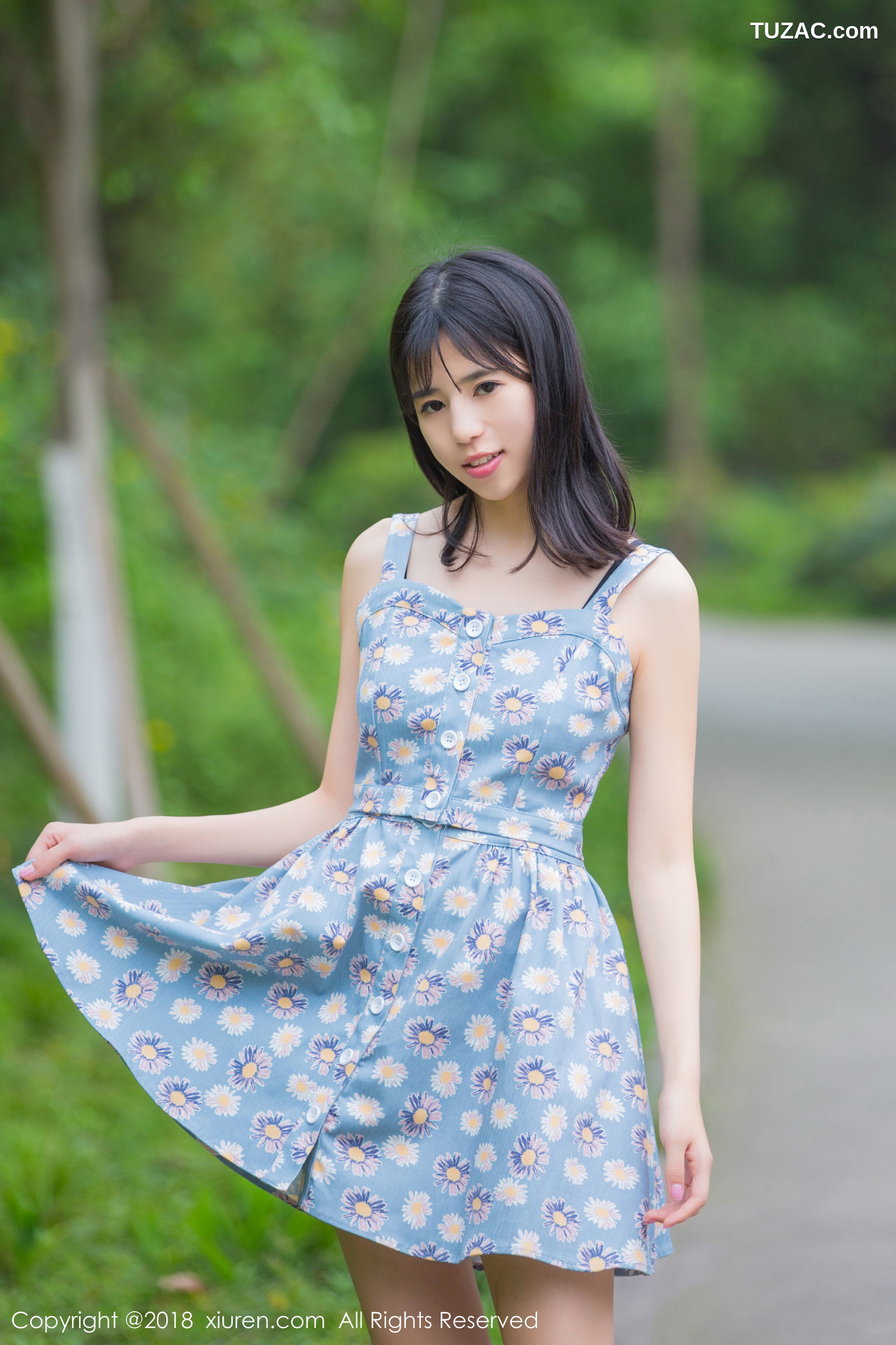 XiuRen秀人网-1094-艾栗栗栗栗栗栗吖-《学生制服诱惑-清新可人的外拍》-2018.07.24