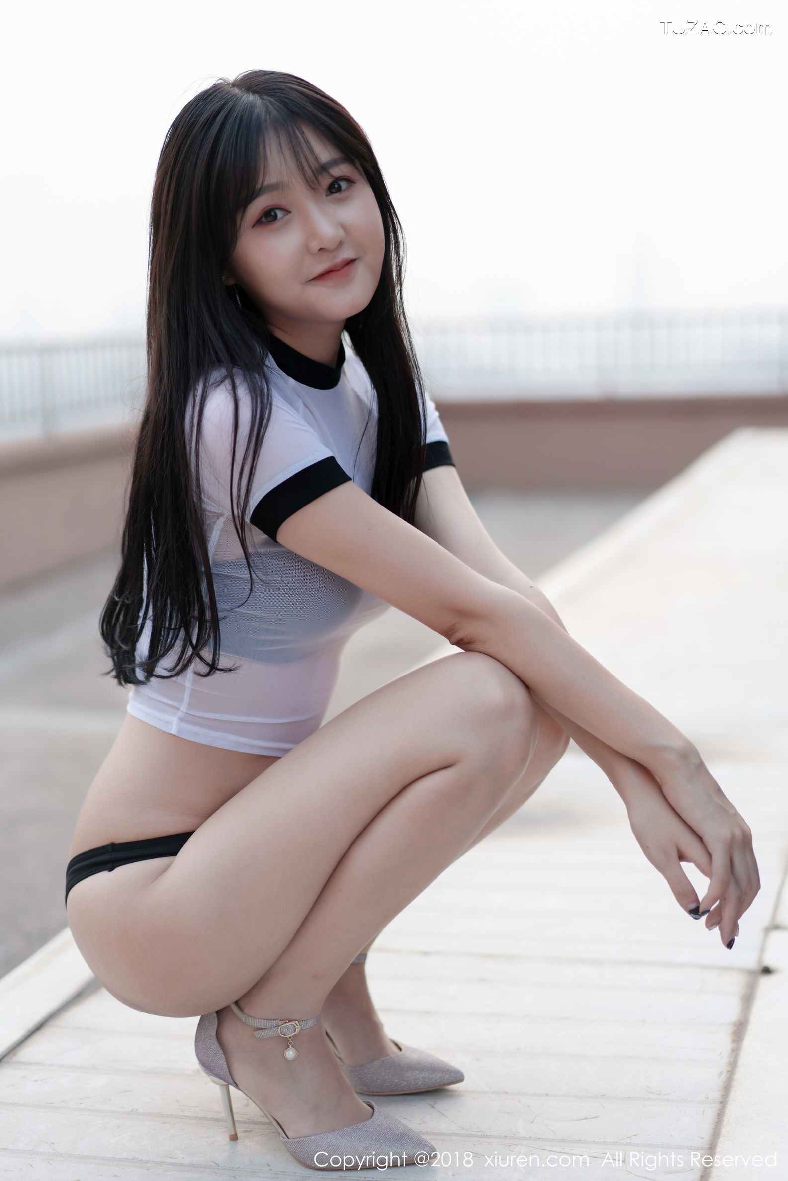XiuRen秀人网-1153-拉拉Lala-《非常原生态的妹子》-2018.09.10