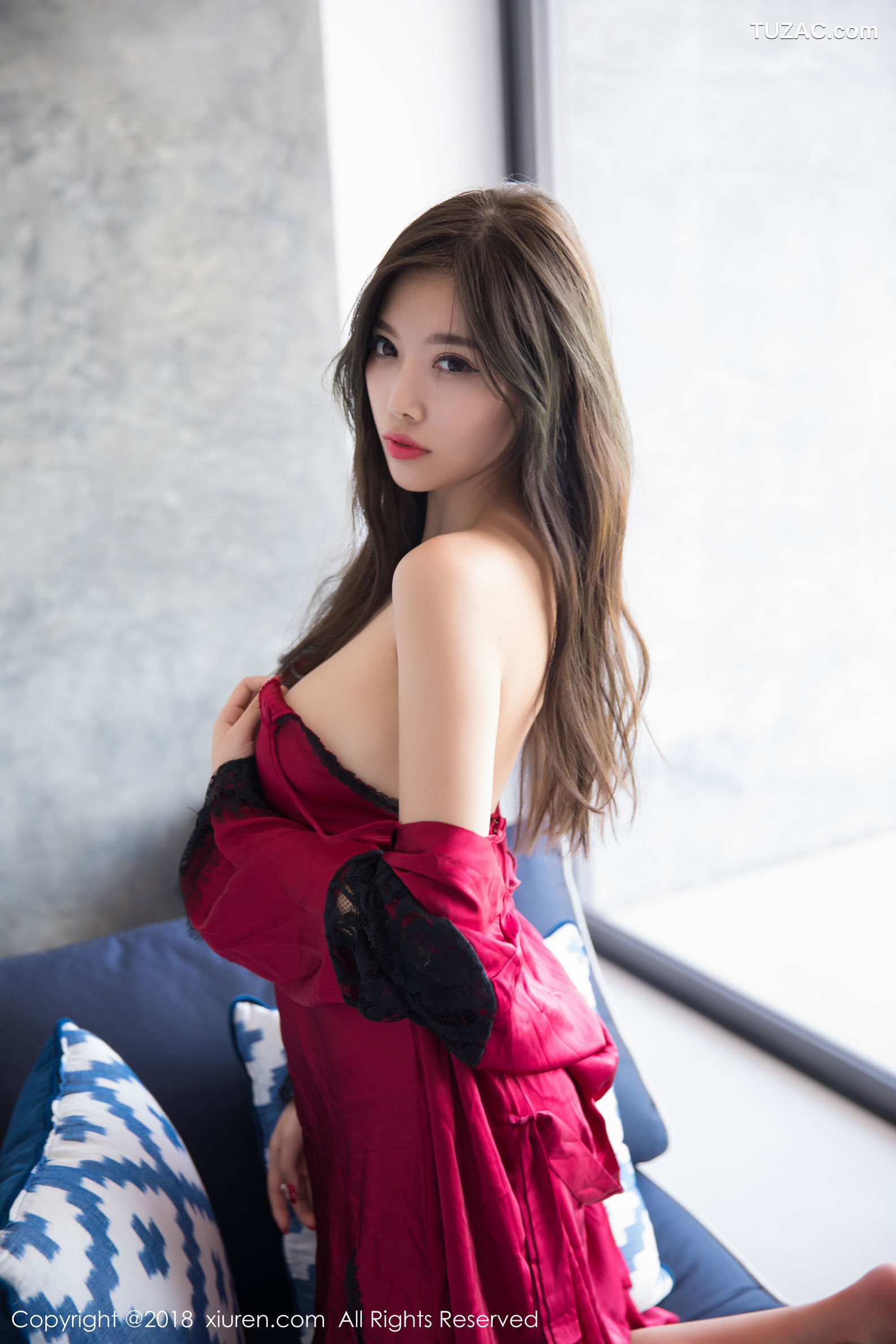 XiuRen秀人网-1190-杨晨晨-《丝袜美腿系列》-2018.10.12