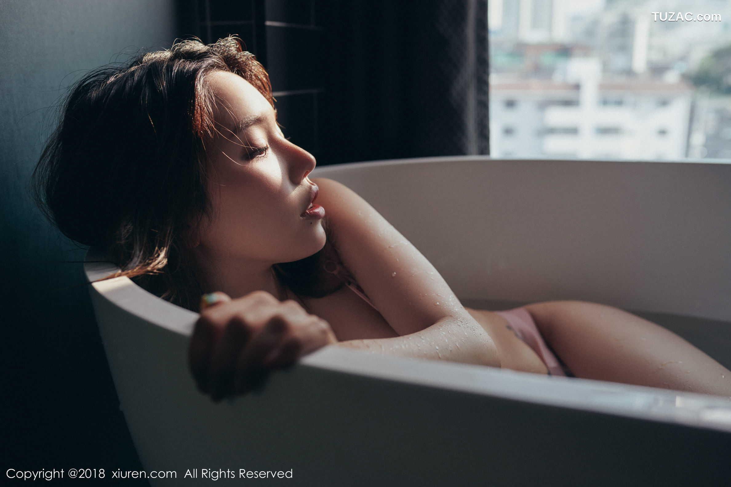 XiuRen秀人网-1200-黄楽然-《淋漓尽致的妩媚》-2018.10.19