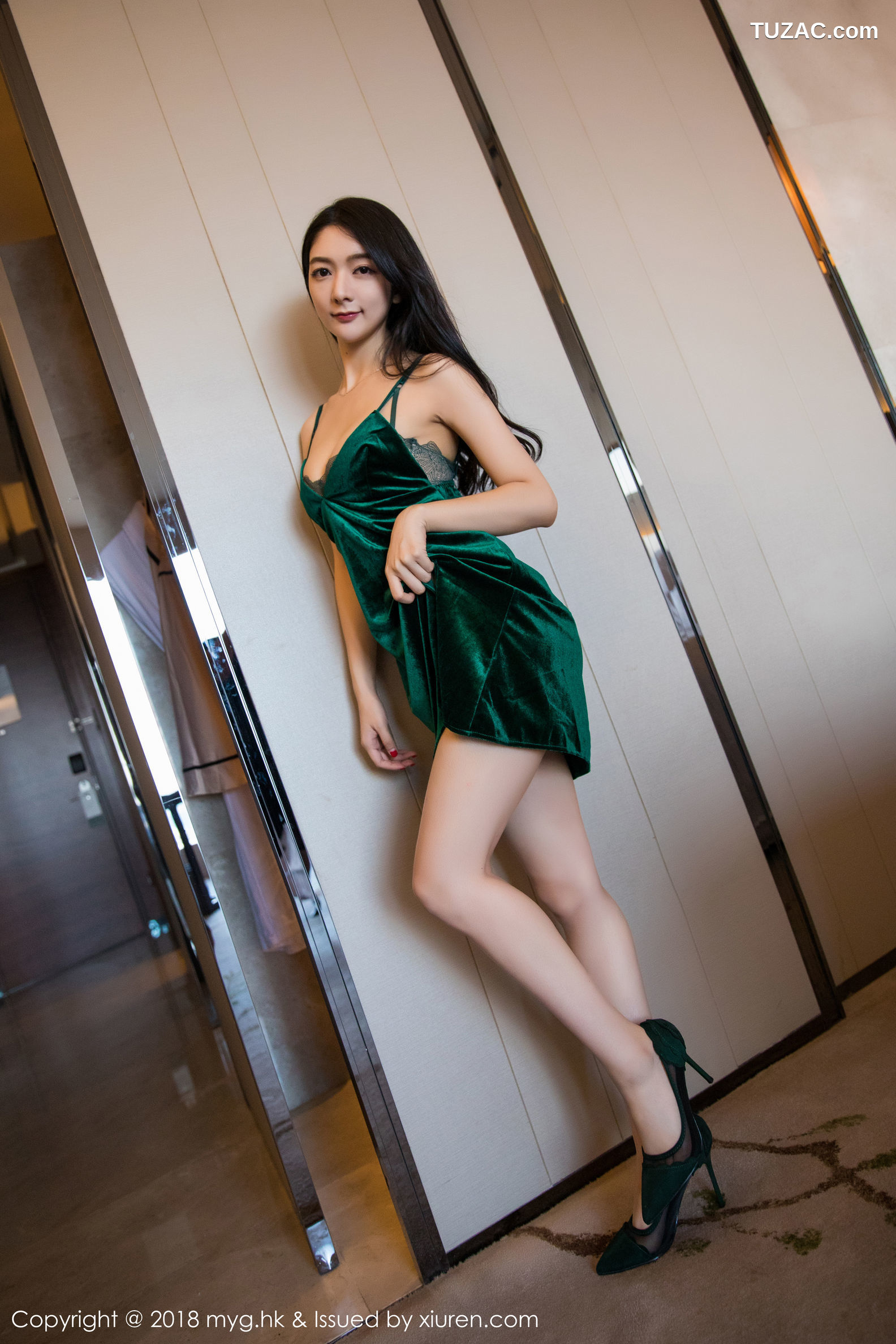 XiuRen秀人网-1201-小热巴-《性感内衣美腿特辑》-2018.10.19