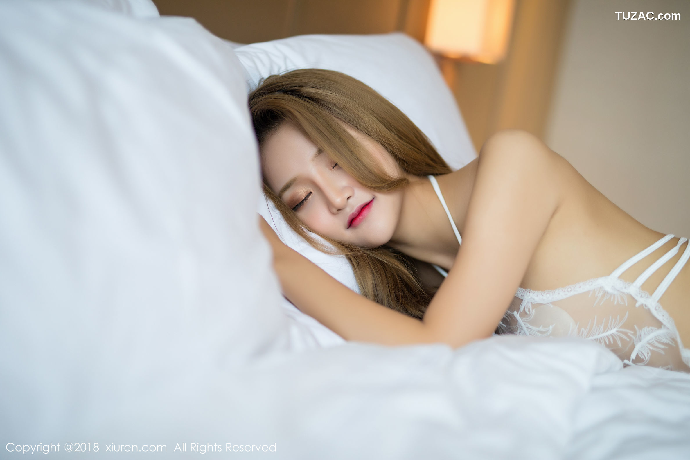 XiuRen秀人网-1244-Miko酱-《诱人内衣与透视薄纱娇躯》-2018.11.28