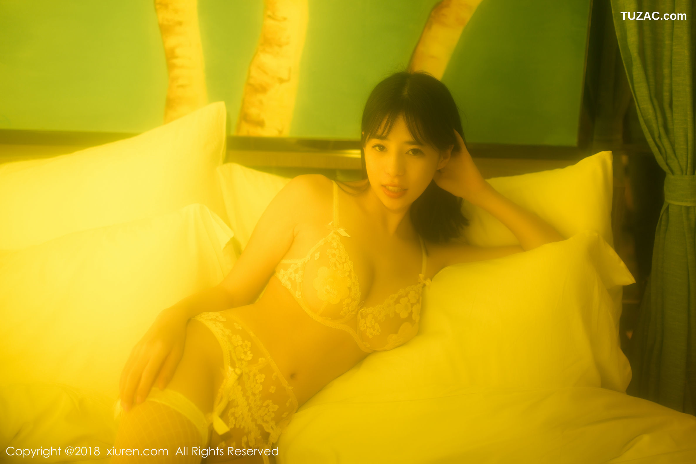 XiuRen秀人网-1282-艾栗栗栗栗栗栗吖-《媚态十足的吊袜内衣系列》-2018.12.24