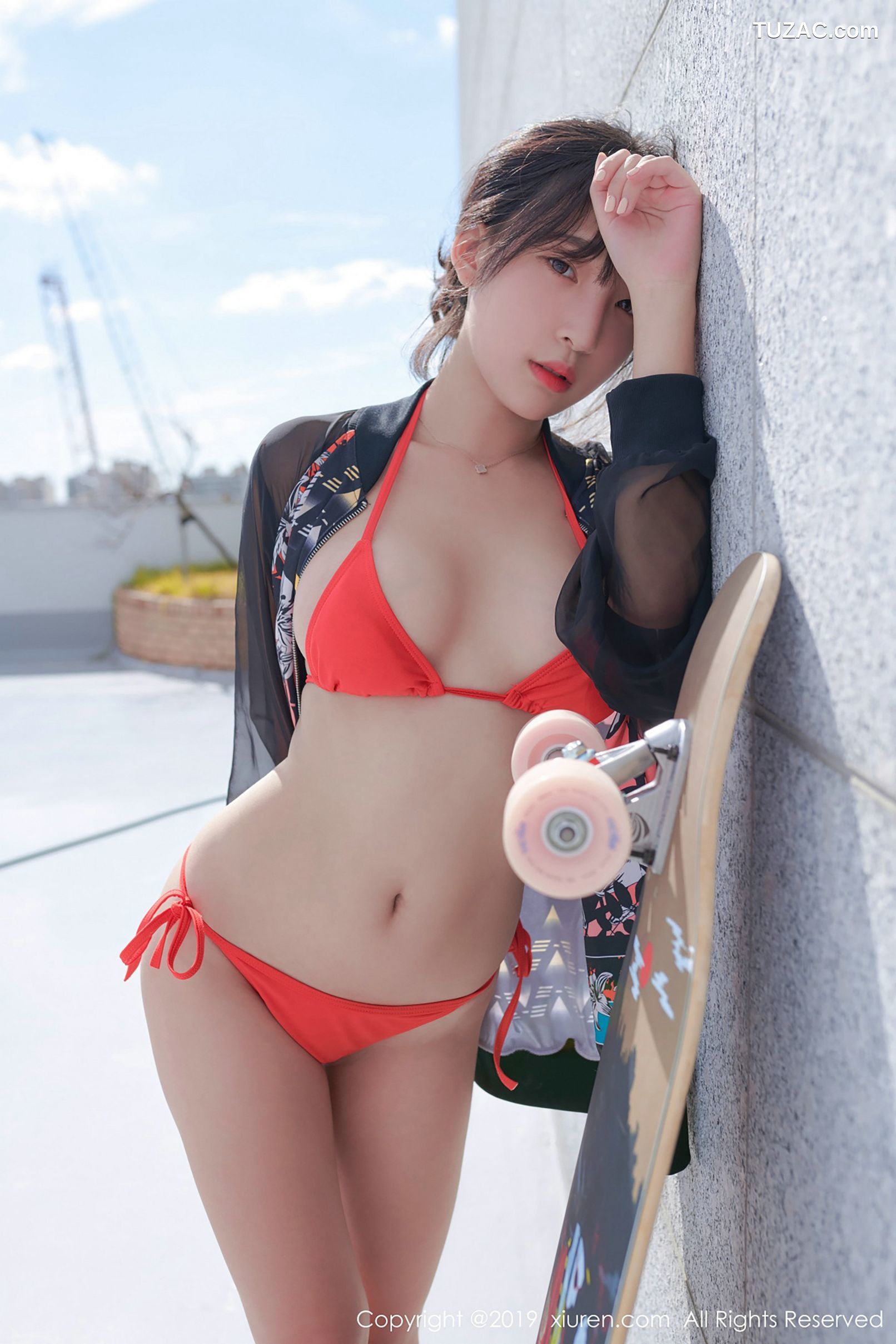 XiuRen秀人网-1304-模特-《比基尼-开背毛衣》-2019.01.08