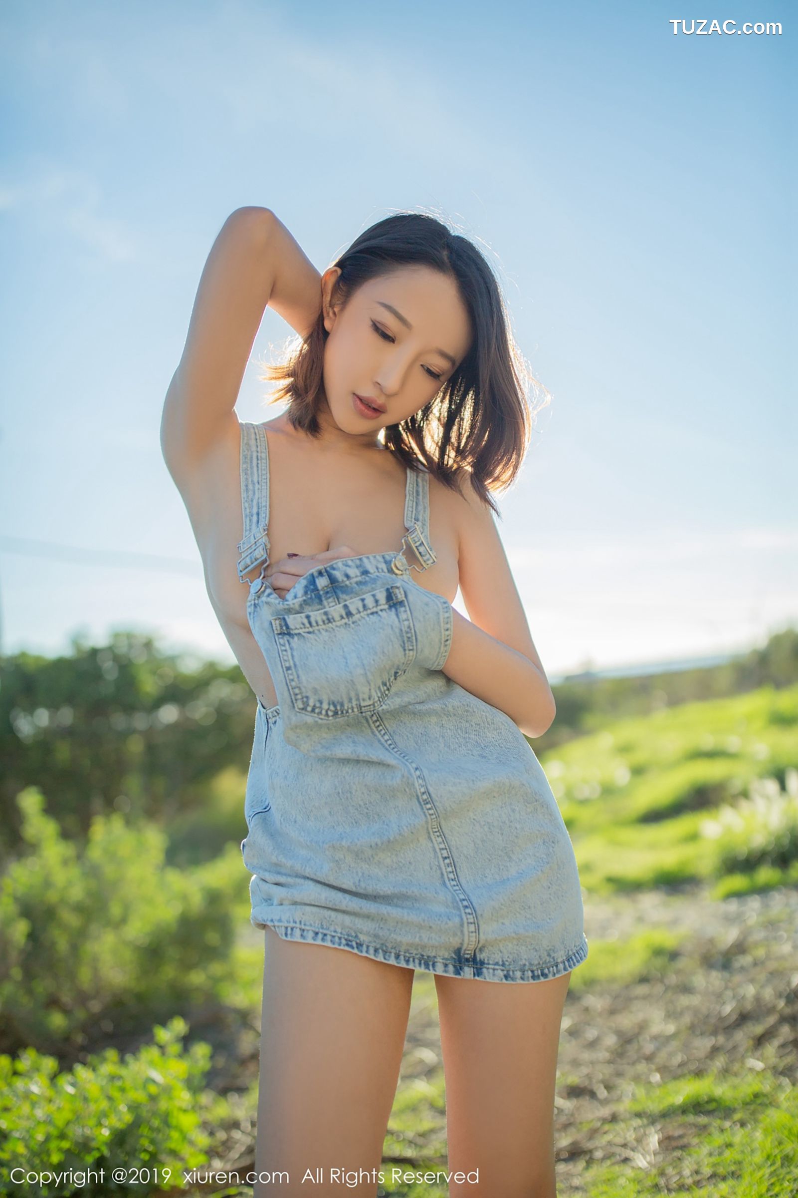 XiuRen秀人网-1335-栗子Riz-《十足温柔的女友》-2019.02.12