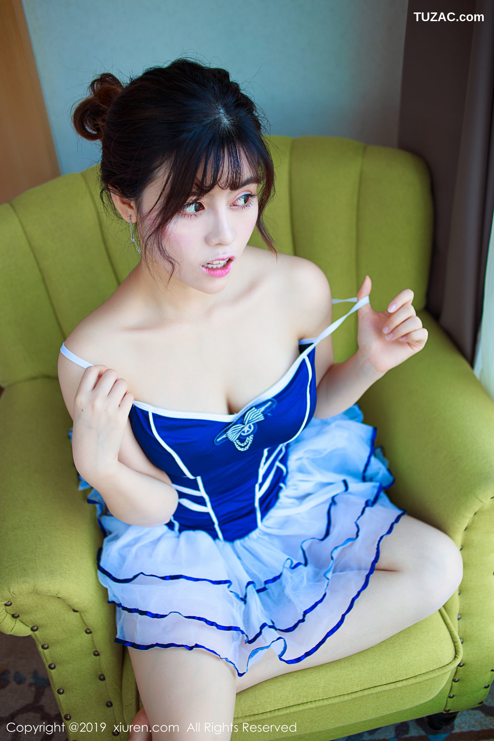 XiuRen秀人网-1429-白甜-《娇小娇躯身段却凹凸别致》-2019.05.06