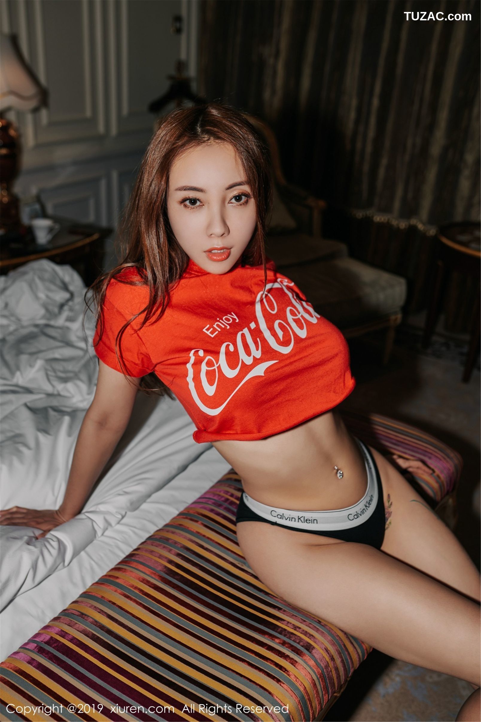 XiuRen秀人网-1460-果儿-《一颦一笑动人心魂》-2019.05.20