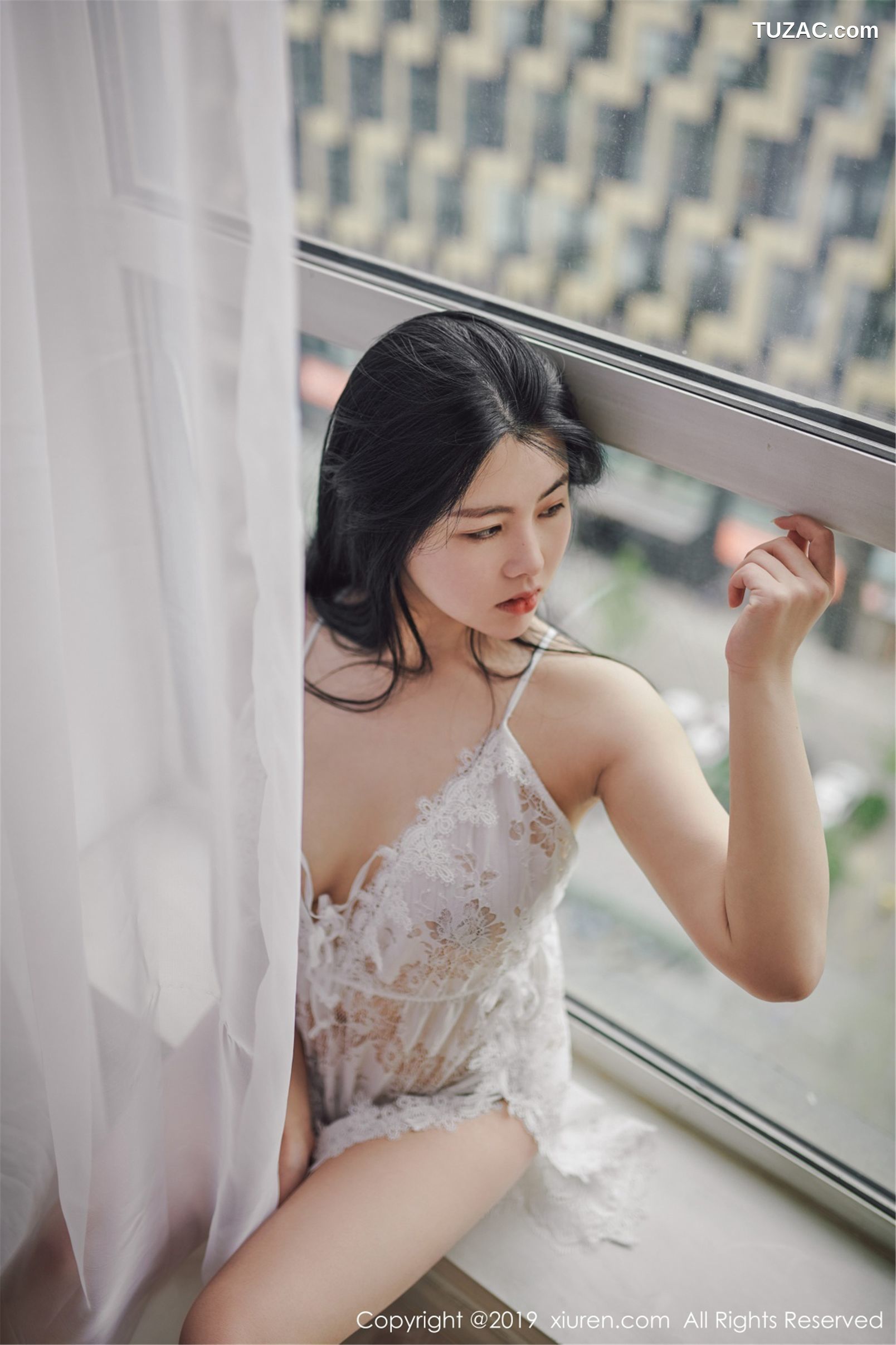 XiuRen秀人网-1468-娜露-《镂空情趣内衣-护士制服扮演》-2019.05.23