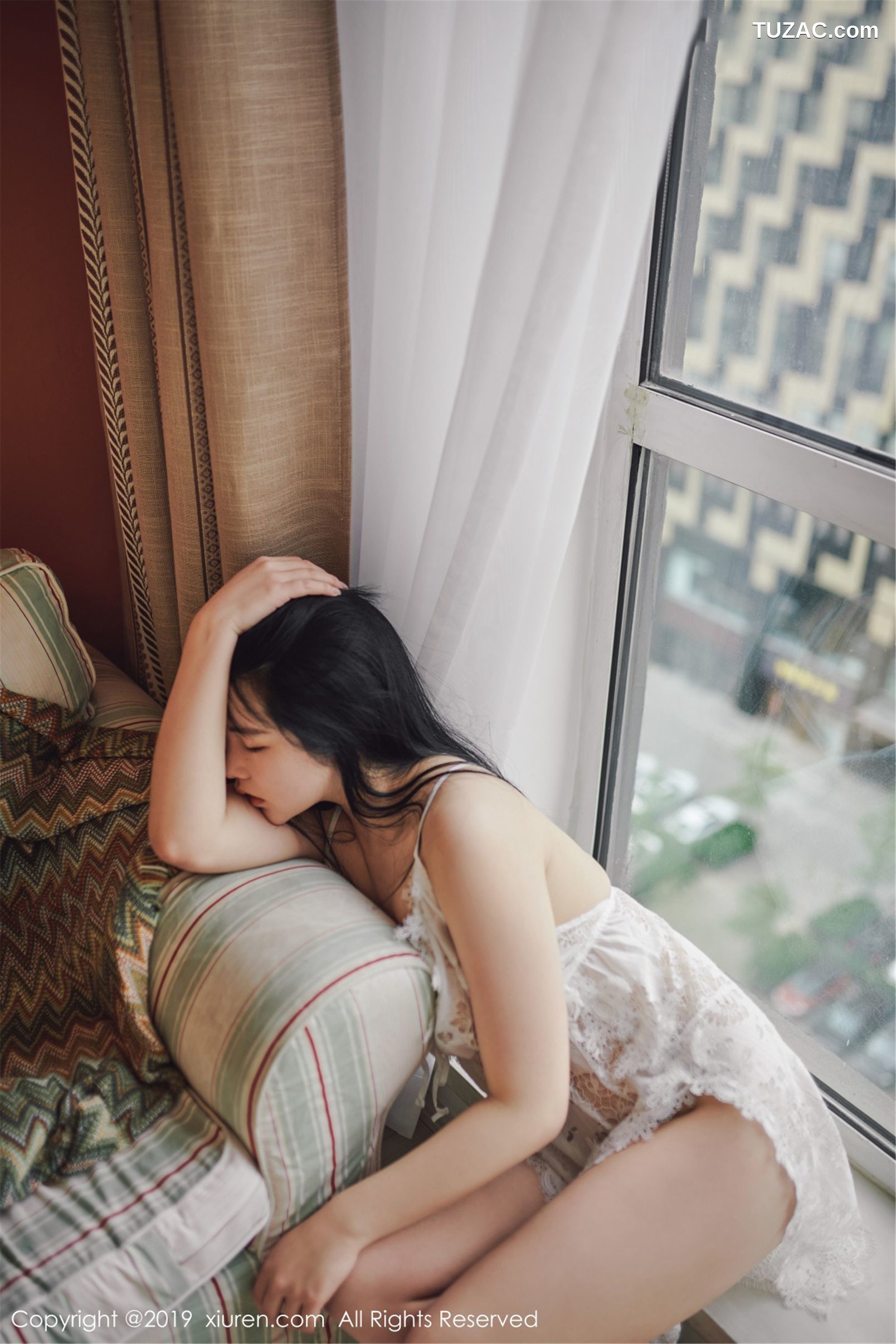 XiuRen秀人网-1468-娜露-《镂空情趣内衣-护士制服扮演》-2019.05.23