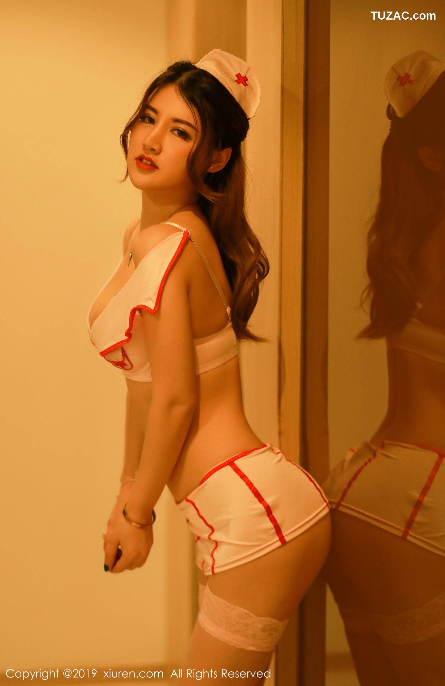 XiuRen秀人网-1476-诗诗-《性感护士制服私房魅惑系列》-2019.05.30