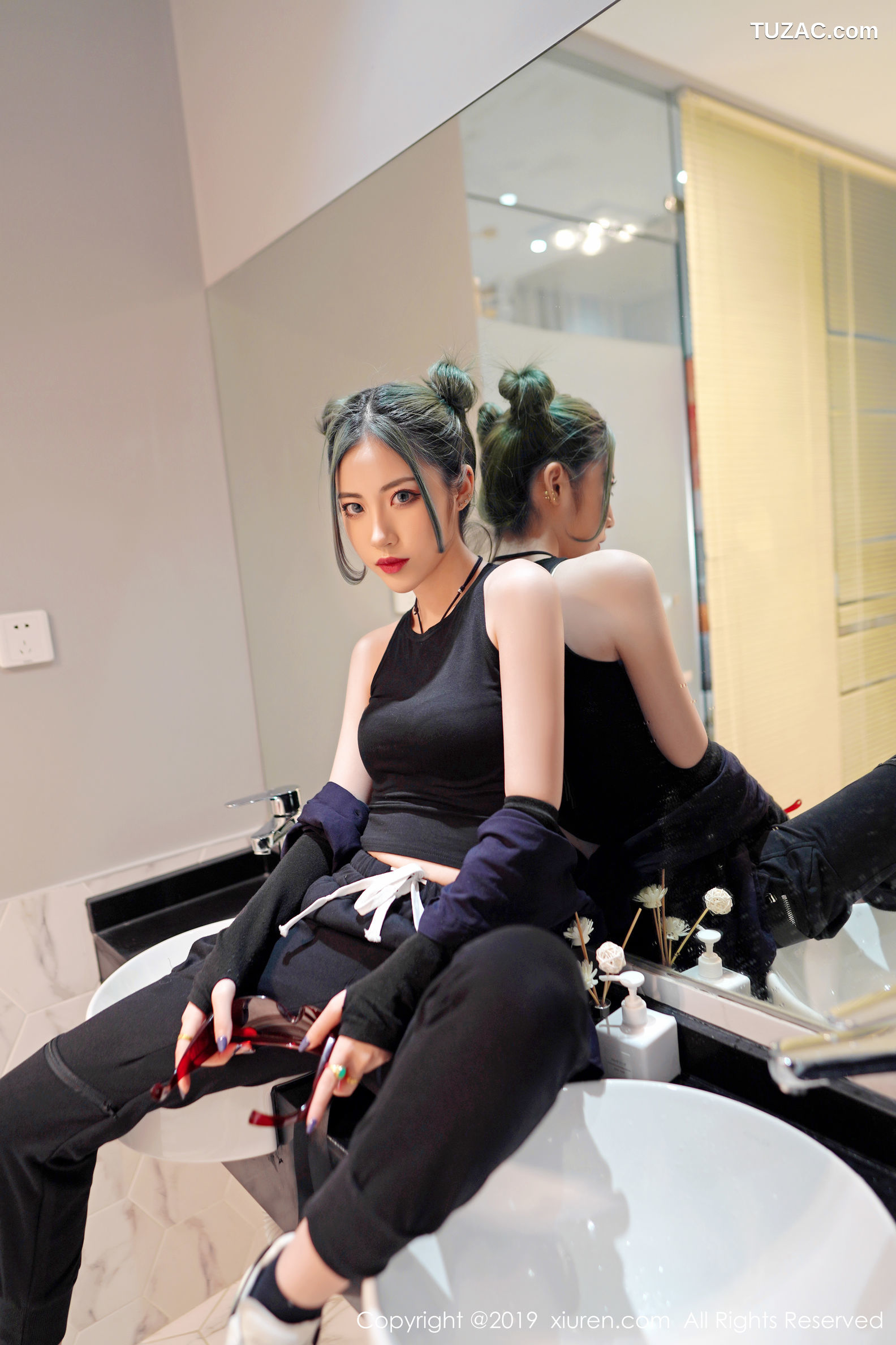 XiuRen秀人网-1550-贾诗晗-《拥有清秀的容颜与曼妙的身材》-2019.07.16