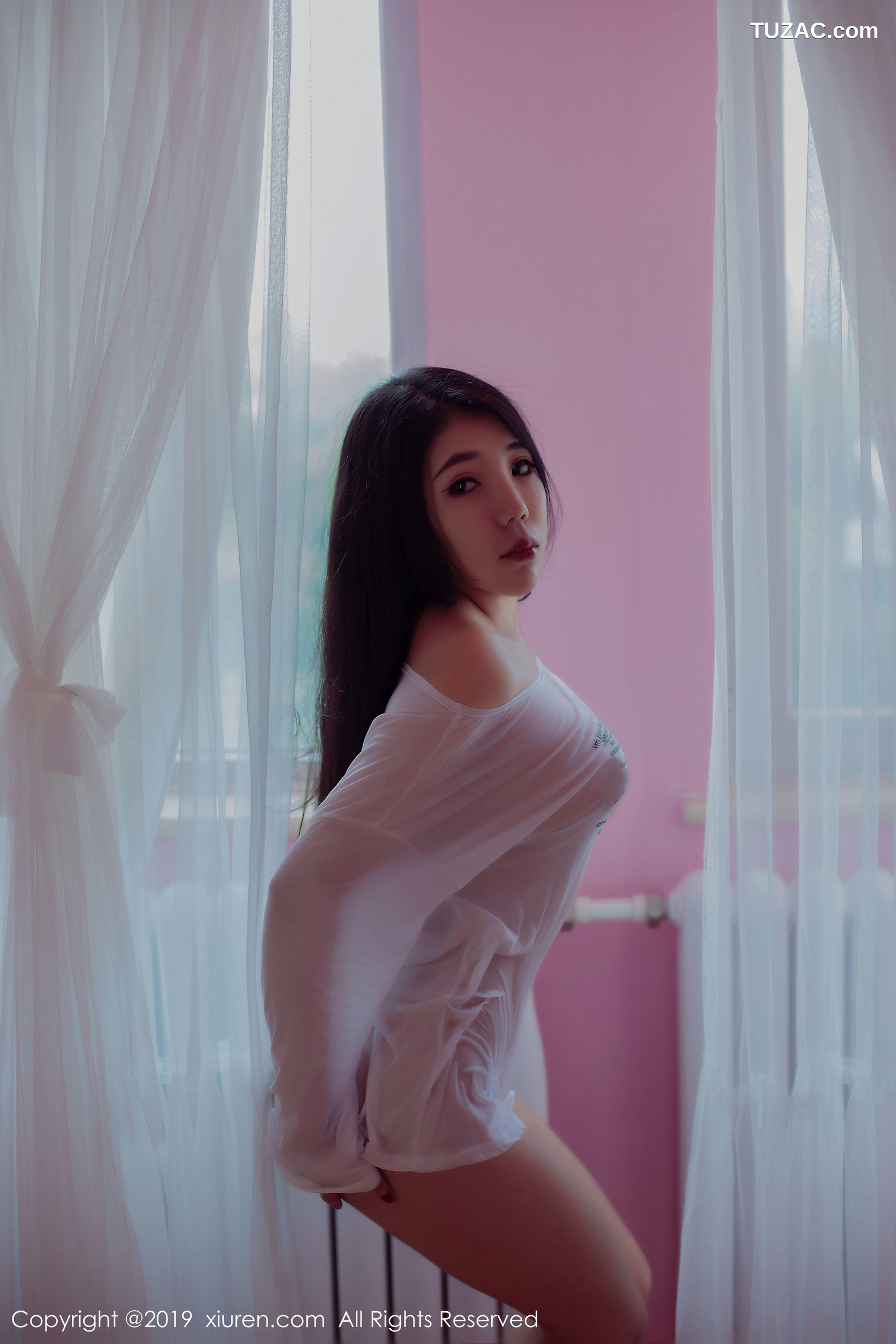 XiuRen秀人网-1553-放空Lily-《混元超大纯天然蜜桃臀妹子》-2019.07.17