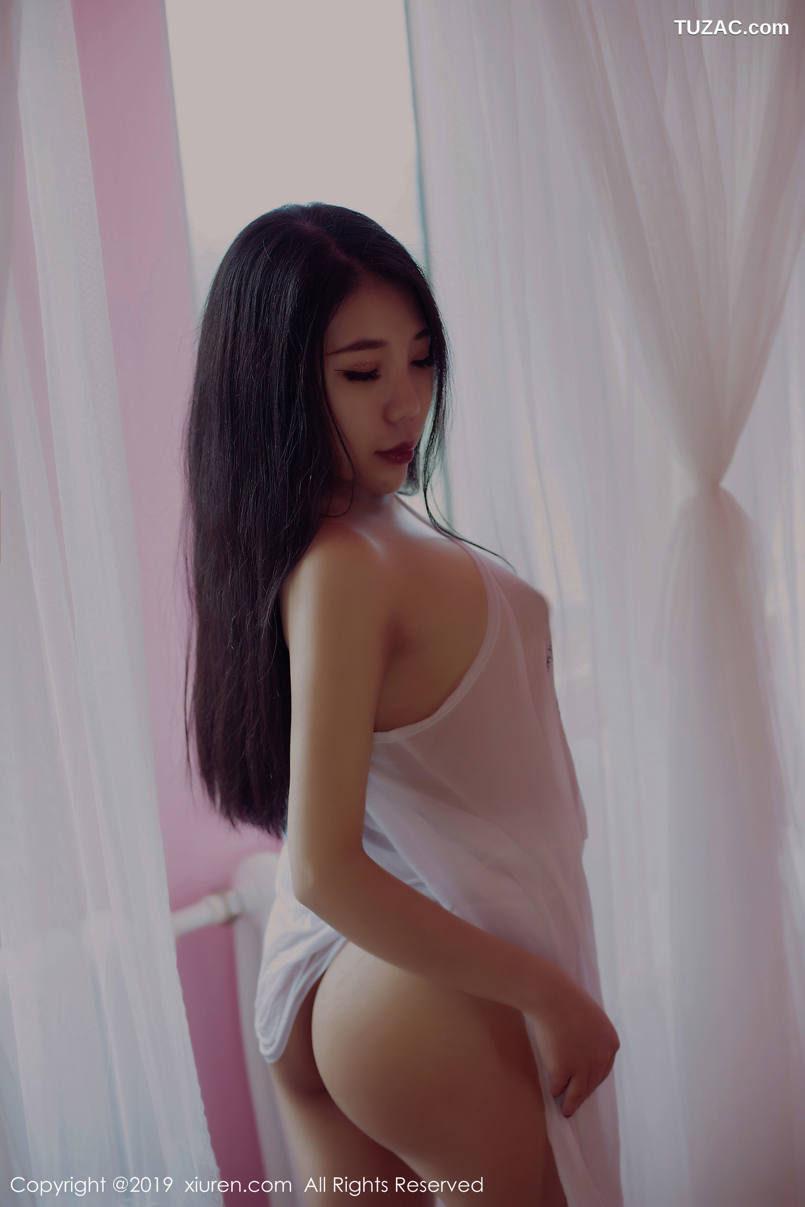 XiuRen秀人网-1553-放空Lily-《混元超大纯天然蜜桃臀妹子》-2019.07.17